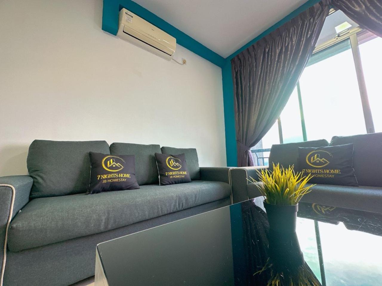 City Blue Pandan 10Pax CIQ Mid Valley South key B05