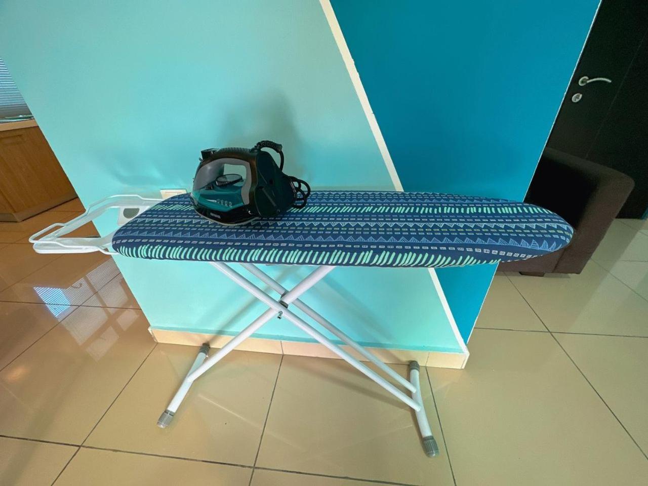 City Blue Pandan 10Pax CIQ Mid Valley South key B05