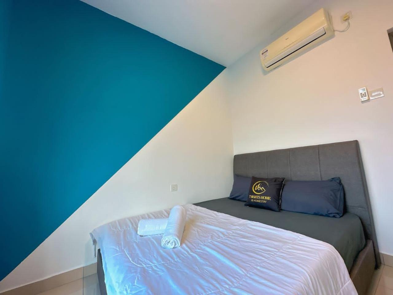 City Blue Pandan 10Pax CIQ Mid Valley South key B05
