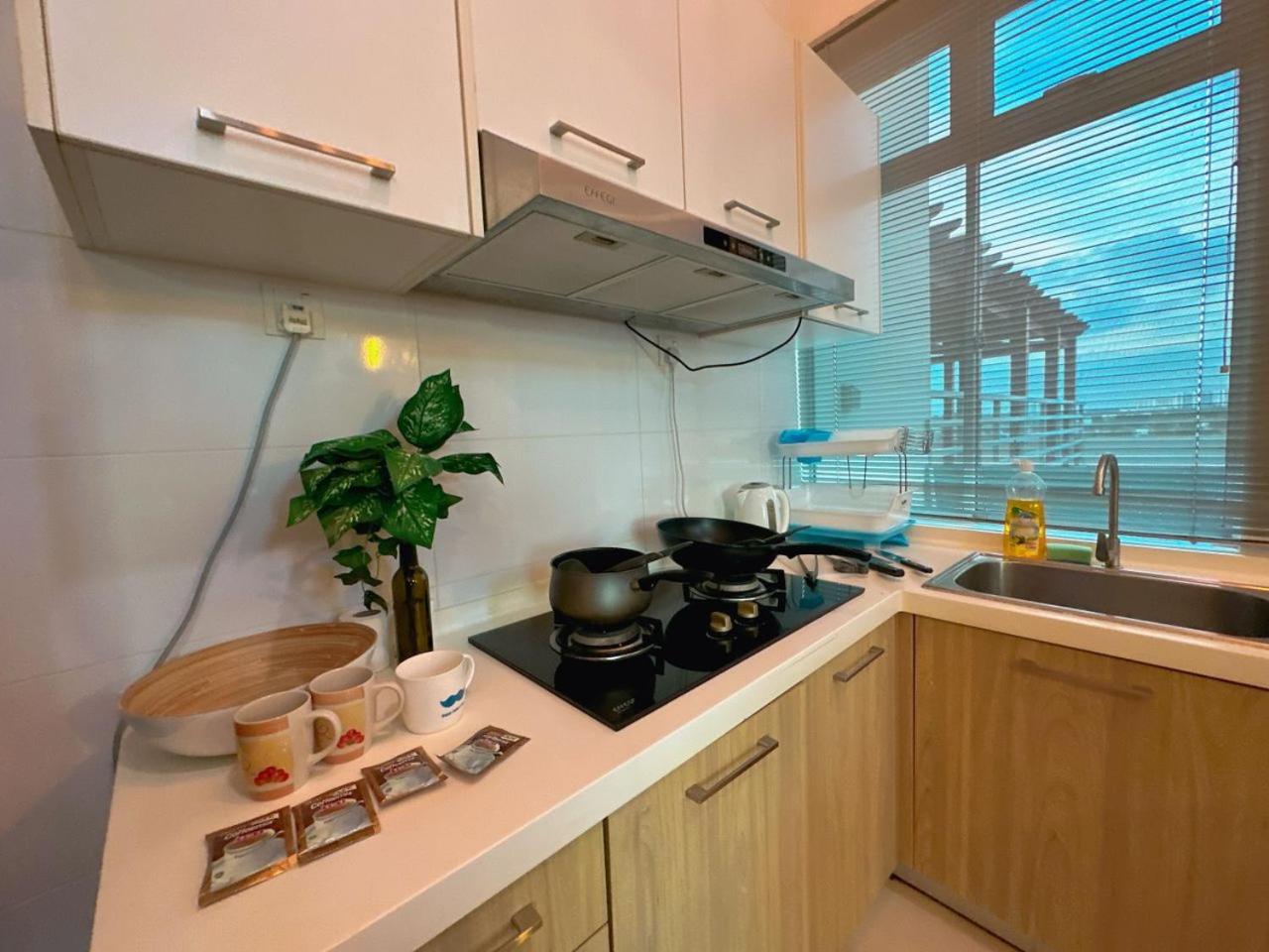 Pandan Residence Duplex Penthouse Near to CIQ Johor Bahru Town 3R 13Pax B01