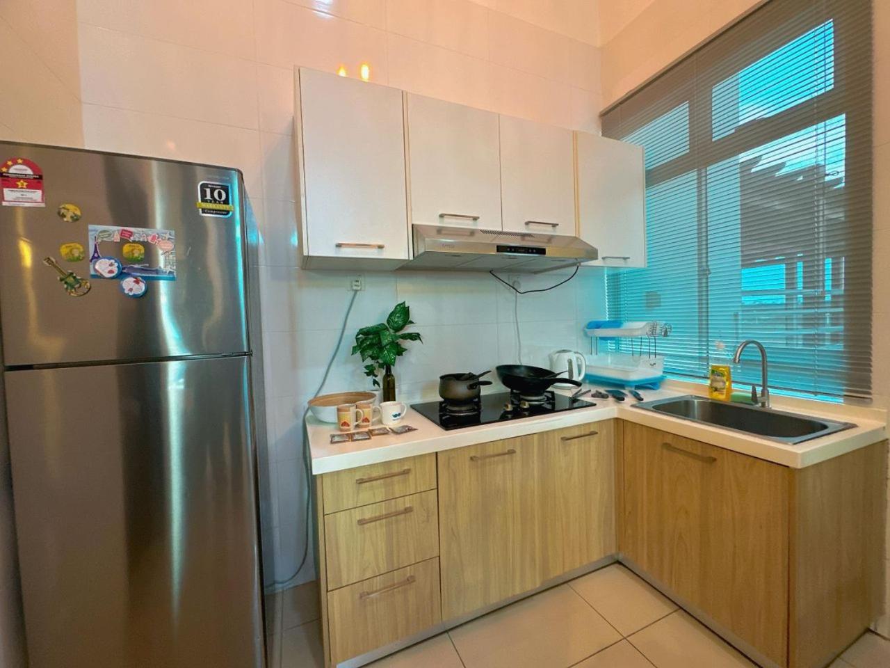Pandan Residence Duplex Penthouse Near to CIQ Johor Bahru Town 3R 13Pax B01