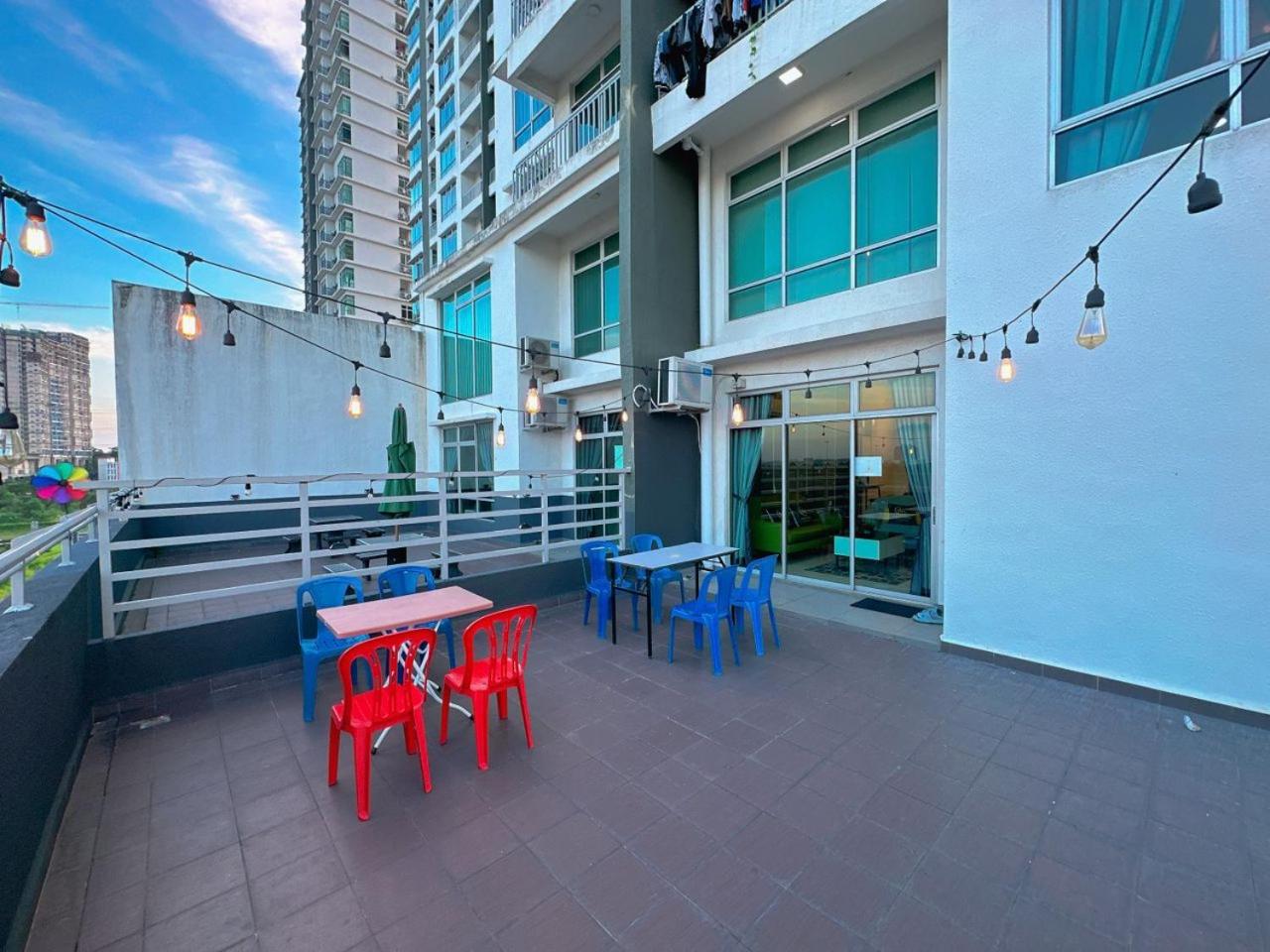 Pandan Residence Duplex Penthouse Near to CIQ Johor Bahru Town 3R 13Pax B01