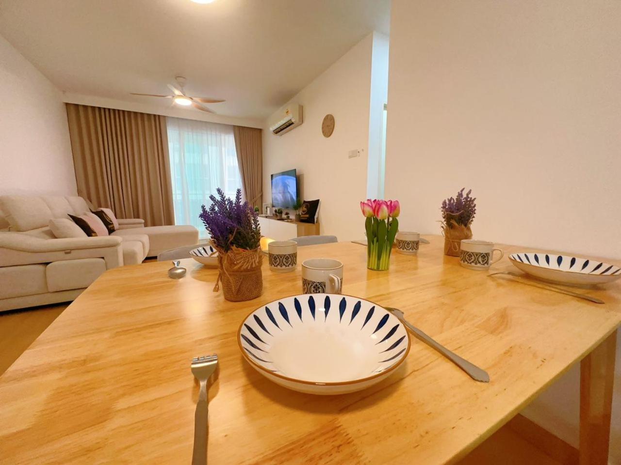 Sweet KSL Residence 1 Taman Daya 3R 6pax B06
