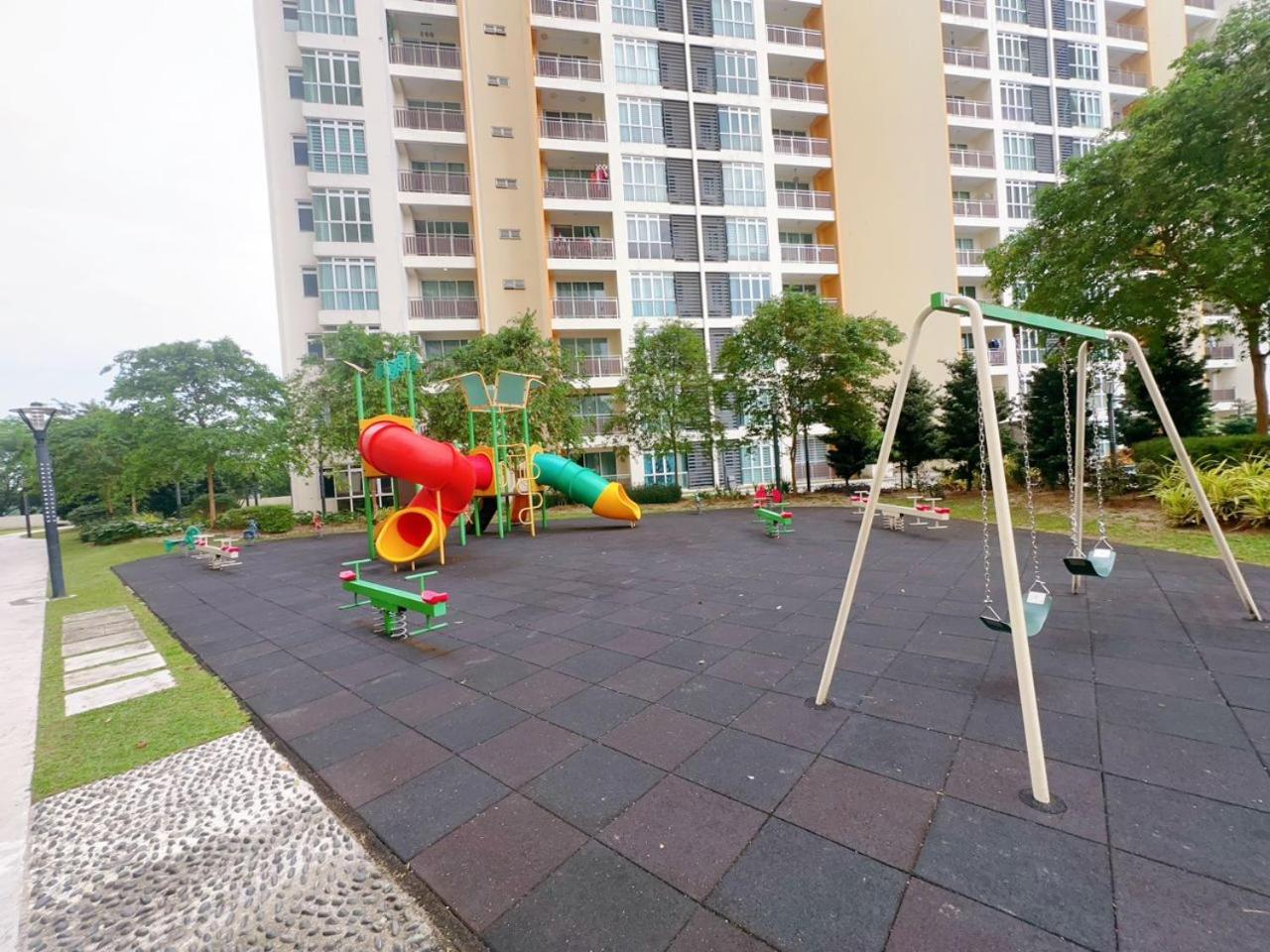 Sweet KSL Residence 1 Taman Daya 3R 6pax B06