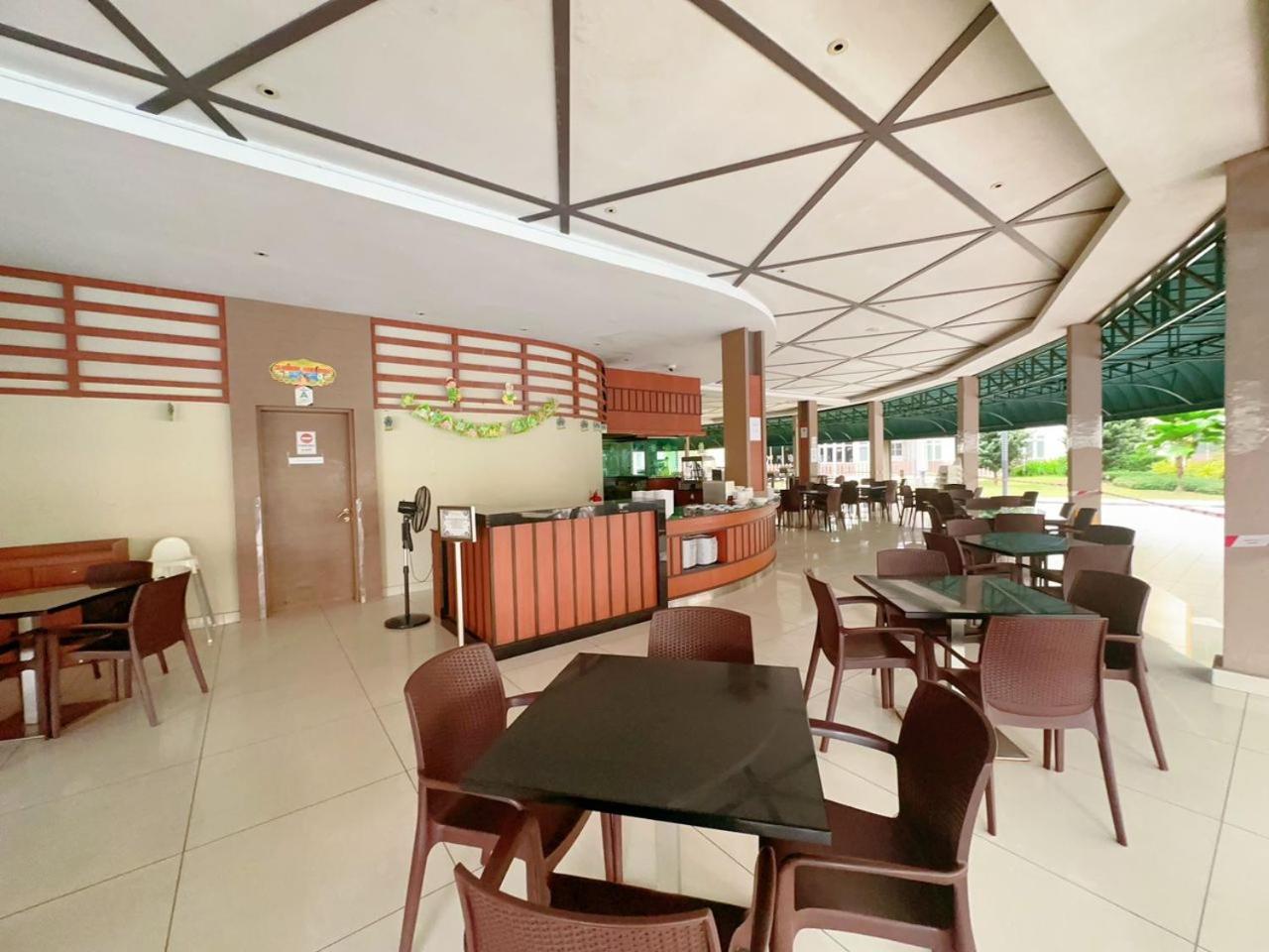 Sweet KSL Residence 1 Taman Daya 3R 6pax B06