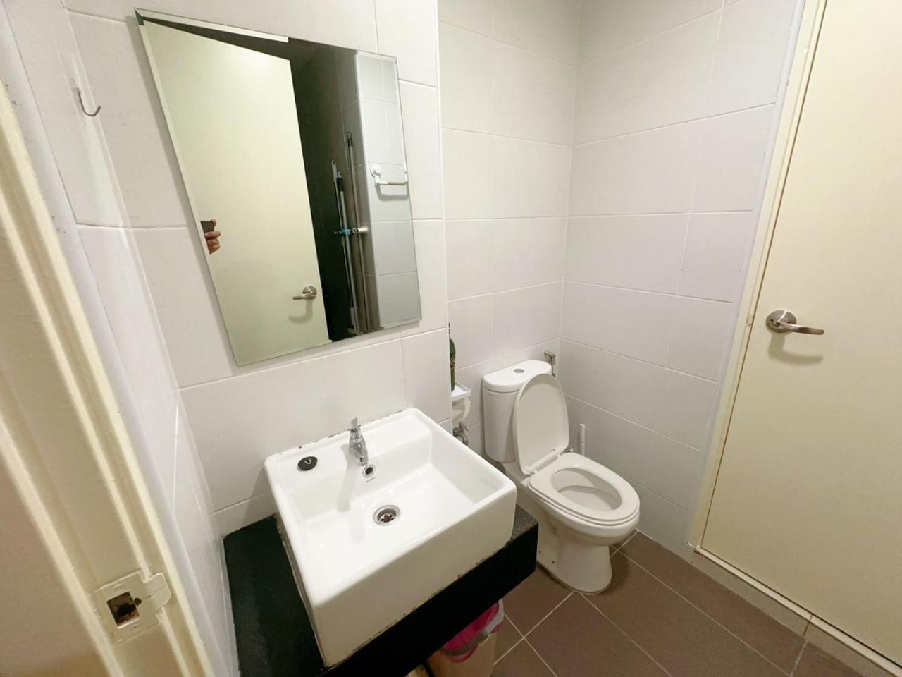 Sweet KSL Residence 1 Taman Daya 3R 6pax B06