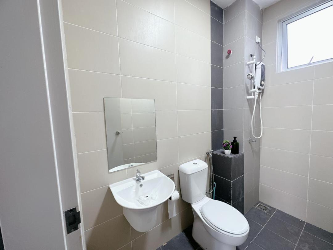 Serene Centra Residence Bandar Dato Onn 3R 10Pax A11