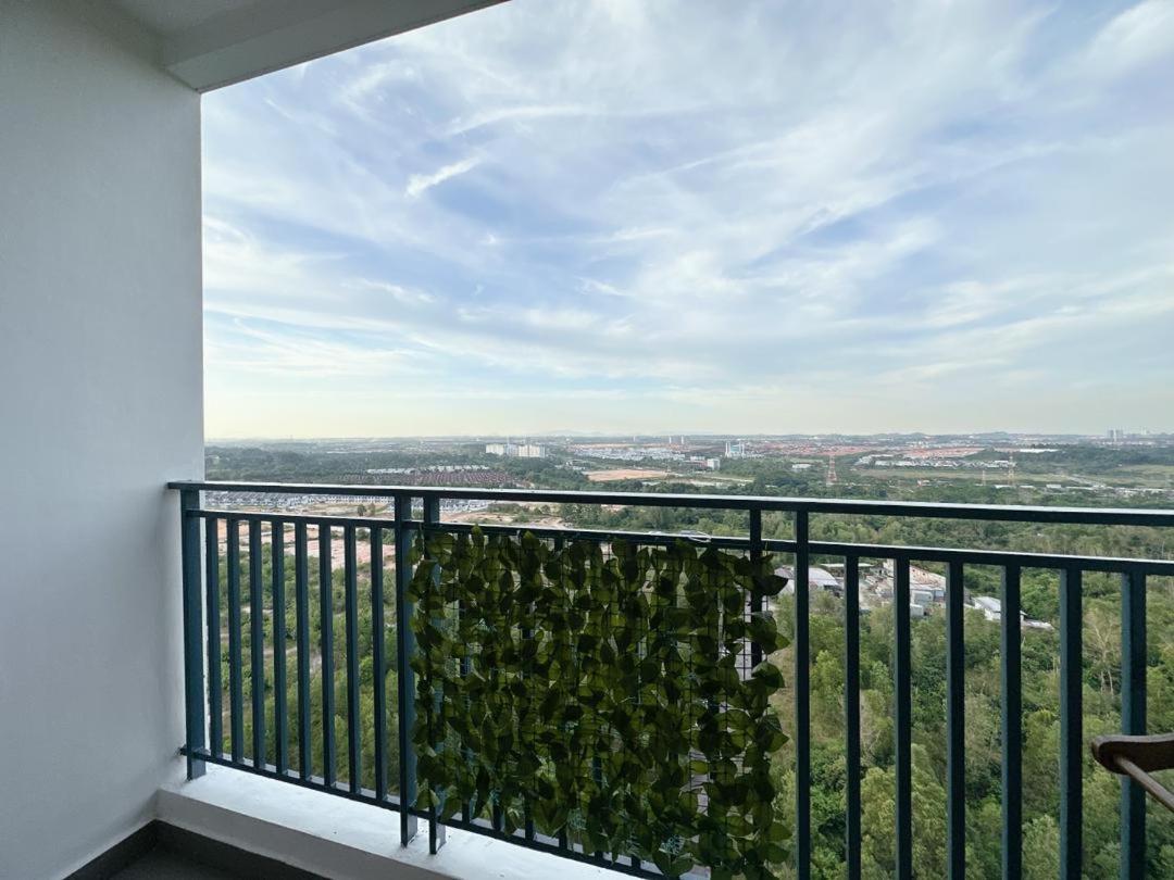 Serene Centra Residence Bandar Dato Onn 3R 10Pax A11