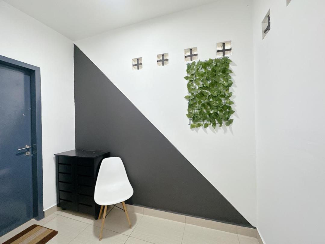 Serene Centra Residence Bandar Dato Onn 3R 10Pax A11