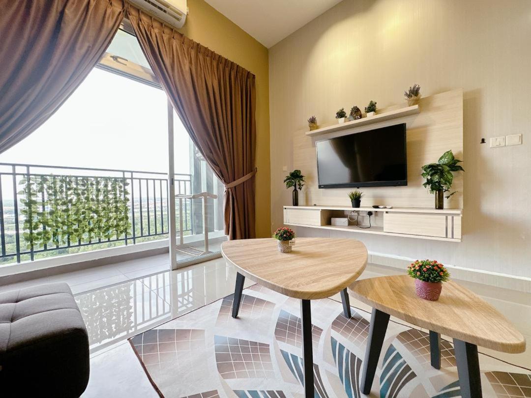 Serene Centra Residence Bandar Dato Onn 3R 10Pax A11