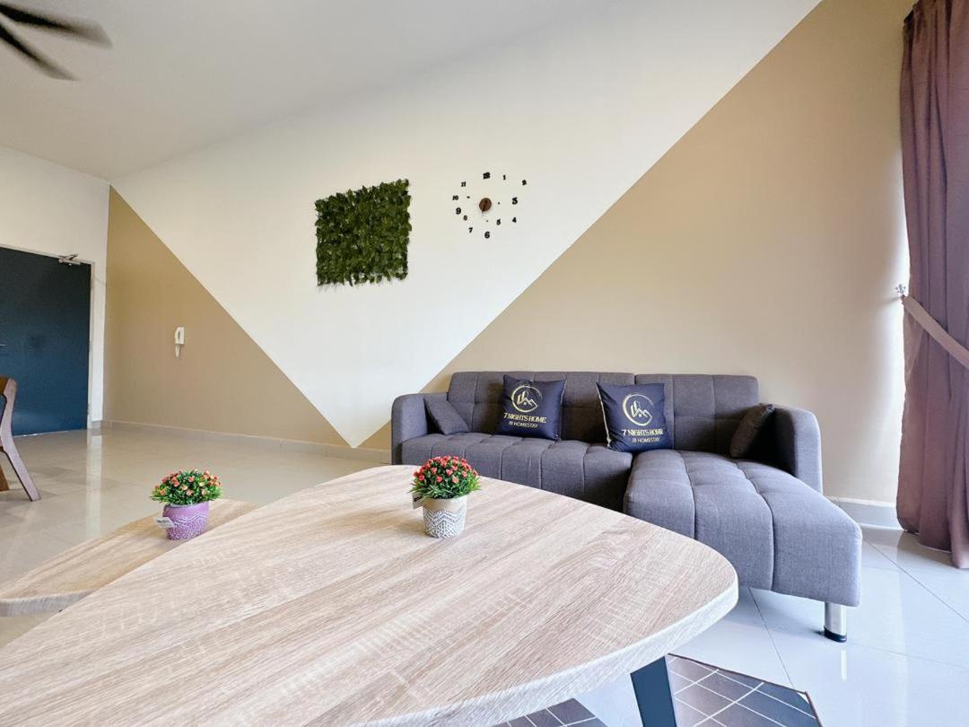 Serene Centra Residence Bandar Dato Onn 3R 10Pax A11