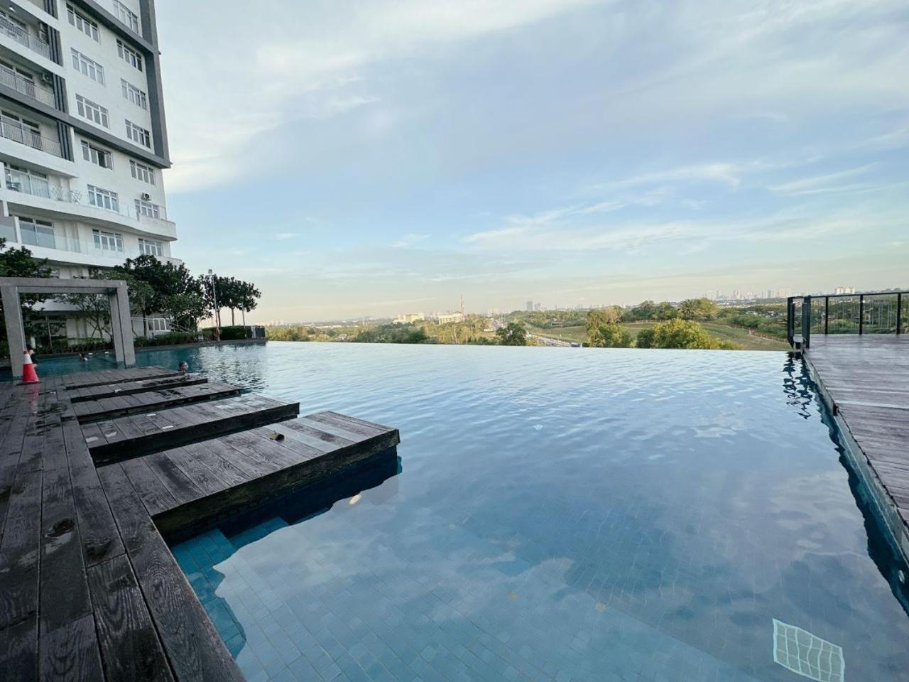 Serene Centra Residence Bandar Dato Onn 3R 10Pax A11