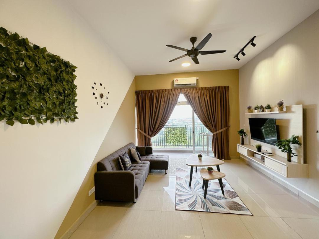 Serene Centra Residence Bandar Dato Onn 3R 10Pax A11