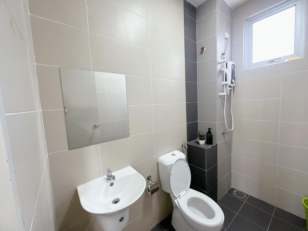 Serene Centra Residence Bandar Dato Onn 3R 10Pax A11