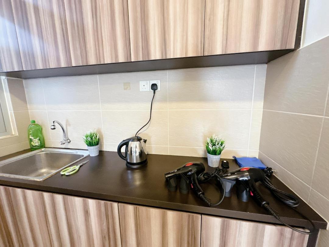 Serene Centra Residence Bandar Dato Onn 3R 10Pax A11