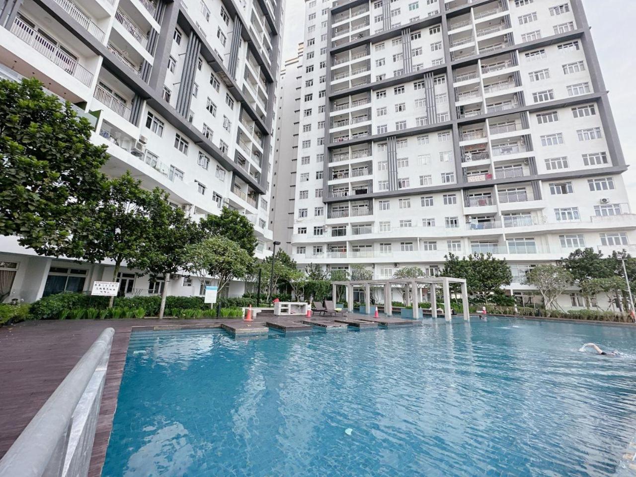 Serene Centra Residence Bandar Dato Onn 3R 10Pax A11
