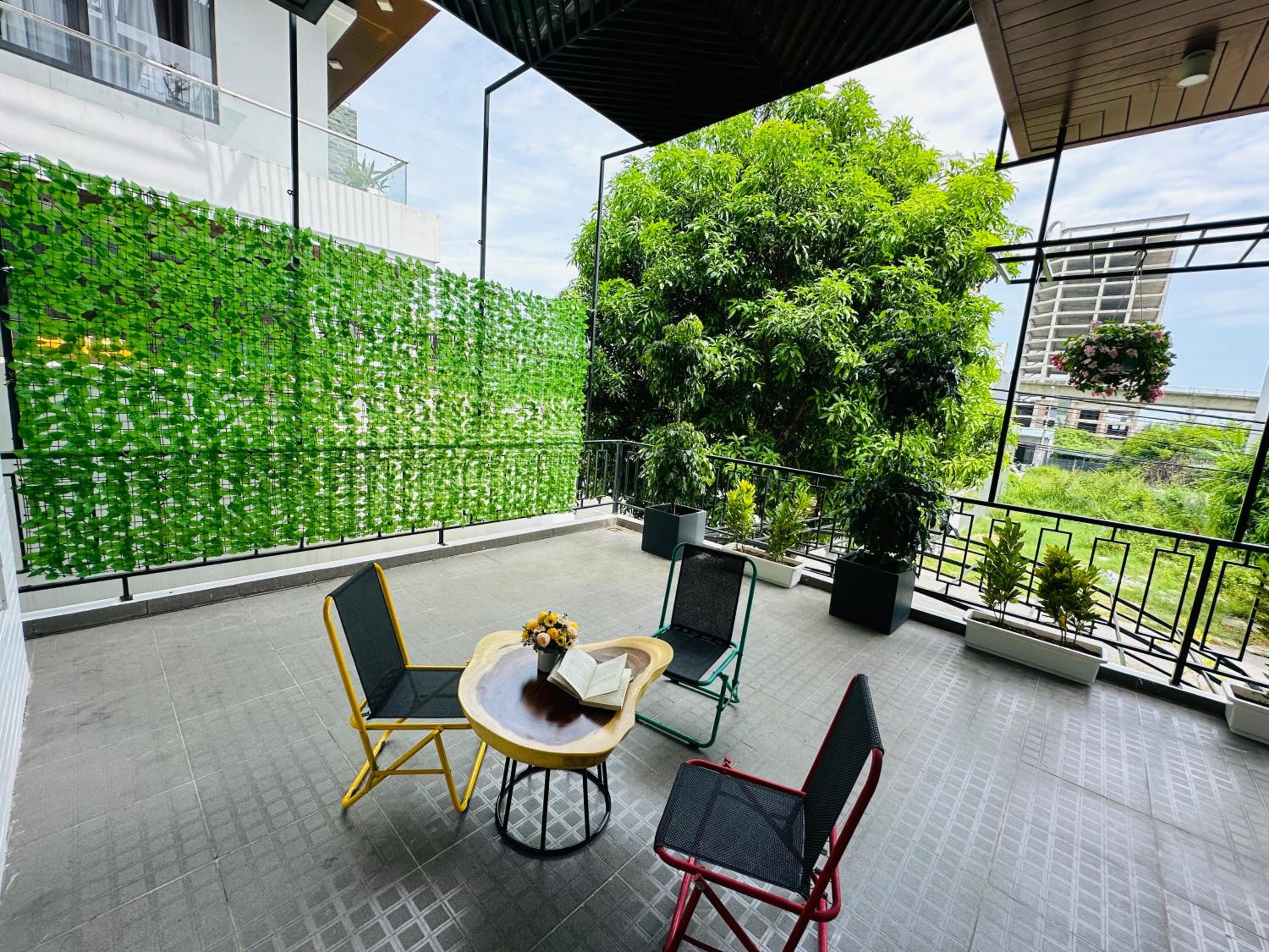 balance & terrace
