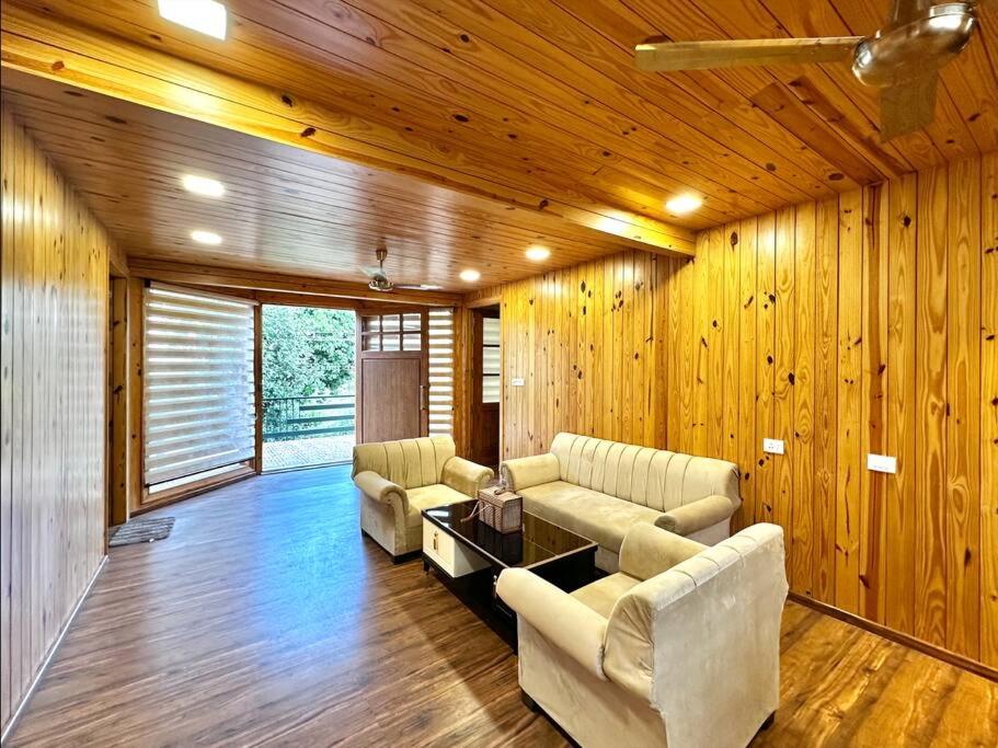 Luxury 5 Bedroom Cottage Country Homes