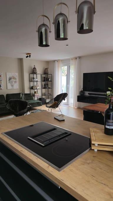 Neues-Helles-Modernes Haus