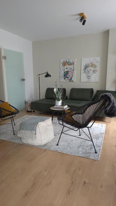 Neues-Helles-Modernes Haus