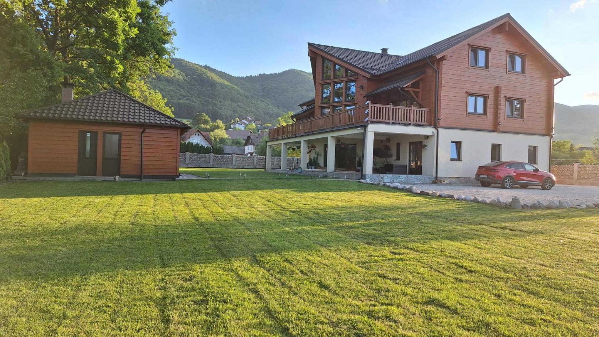 Transylvania Mountain Chalet