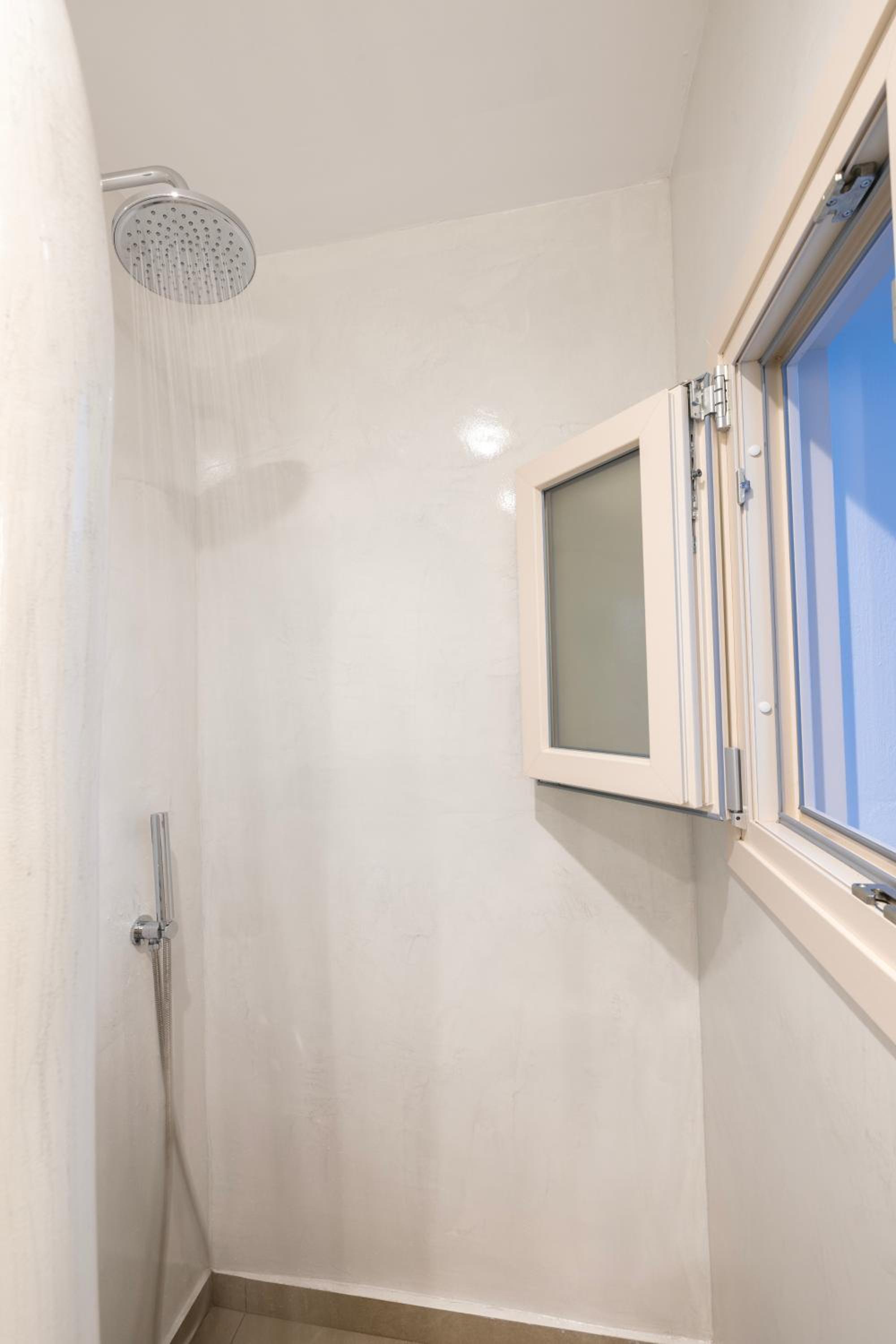 Commercio Suites Santorini