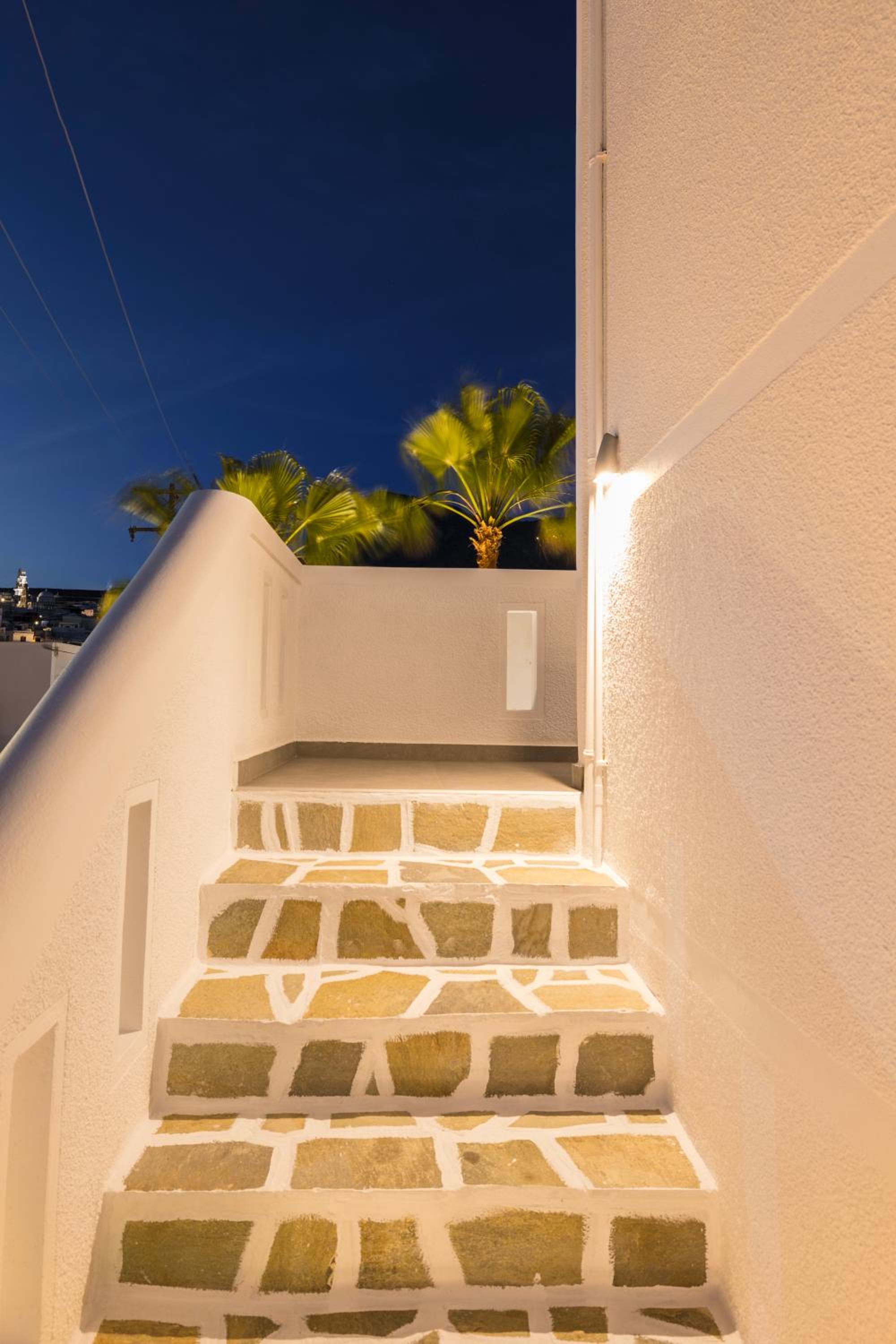 Commercio Suites Santorini