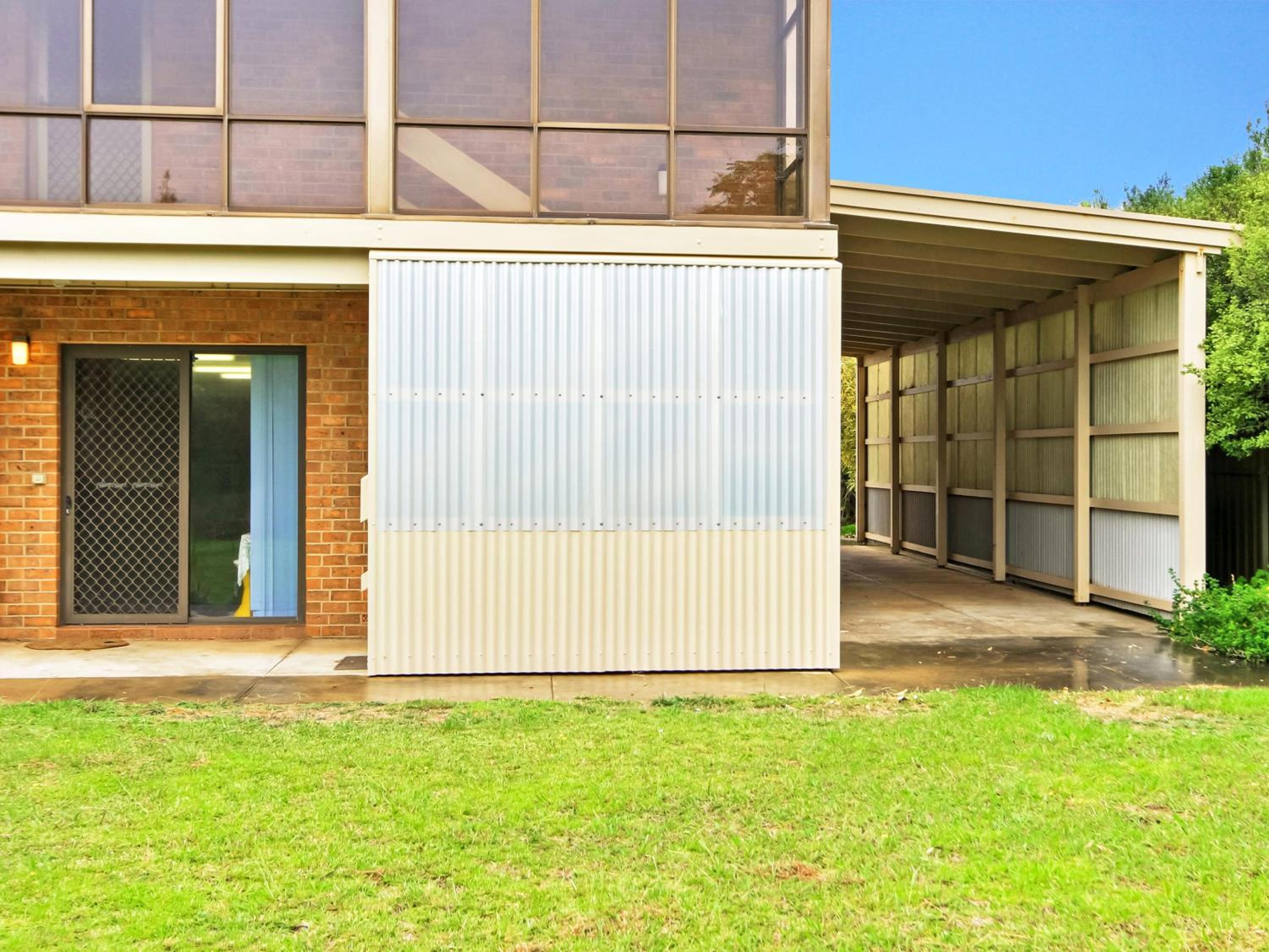Seaborne Escape - Port Willunga - C21 SouthCoast Holidays