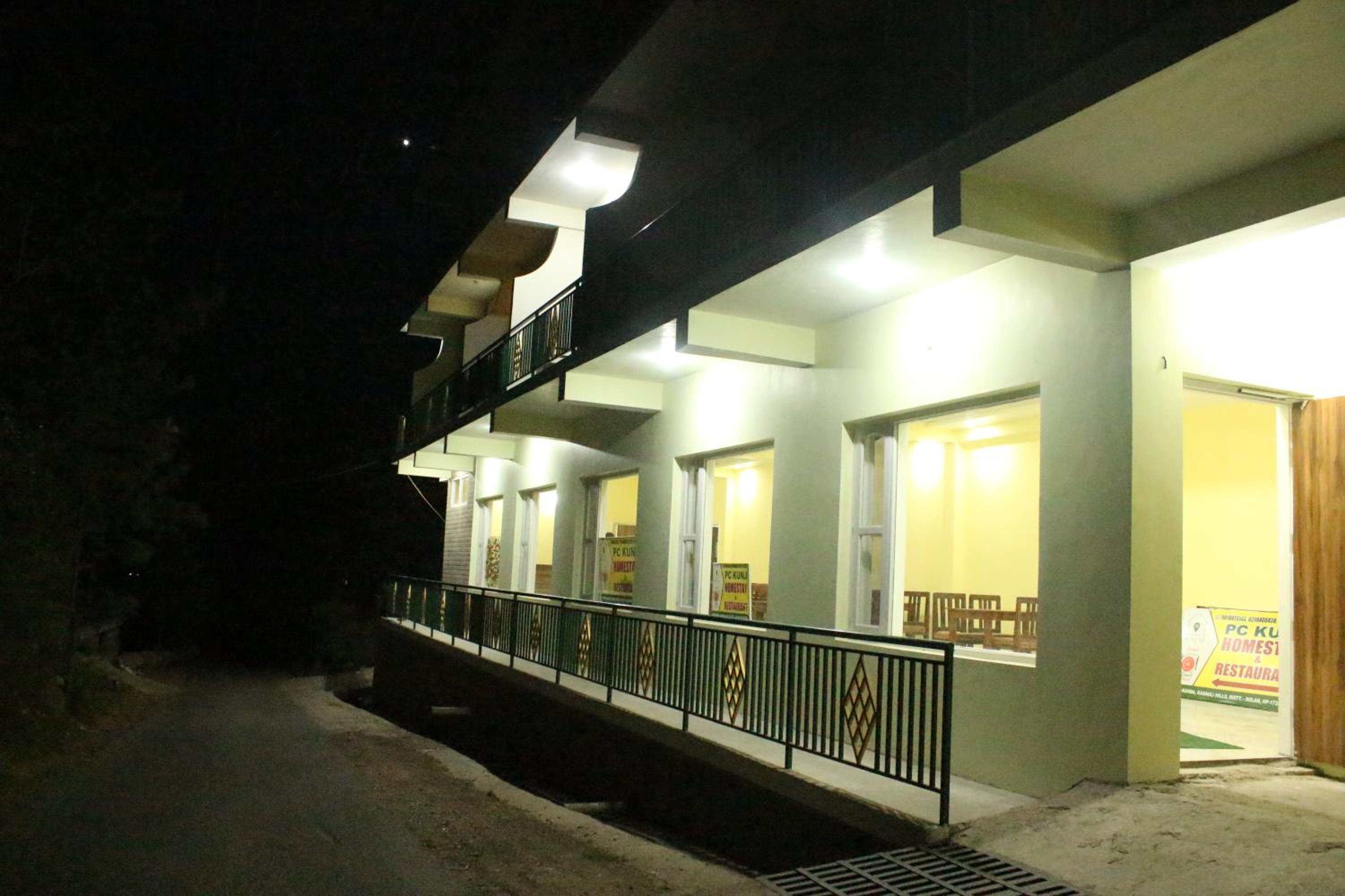 Photo 18