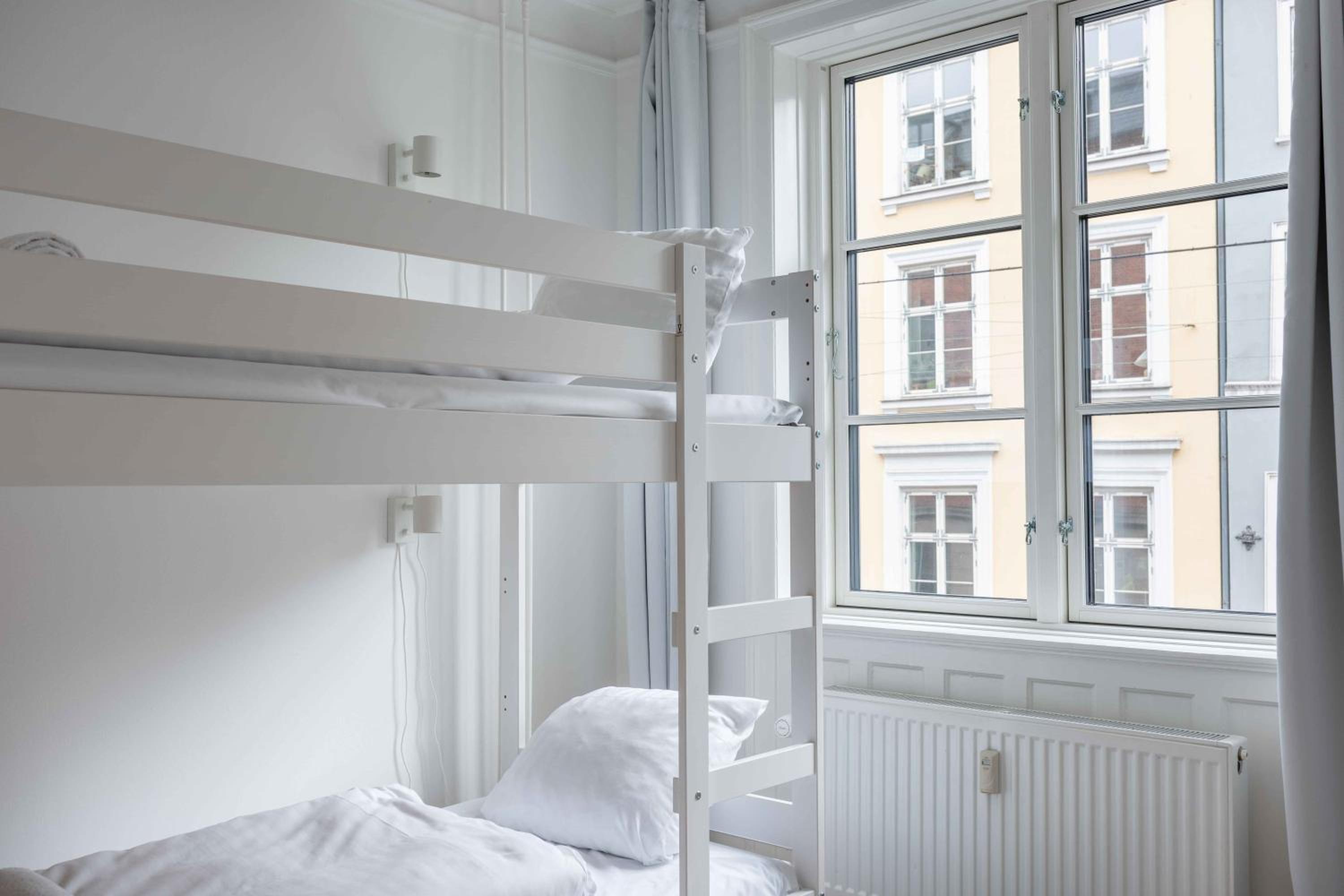 Stylish Apartment on Lively Street in Downtown
