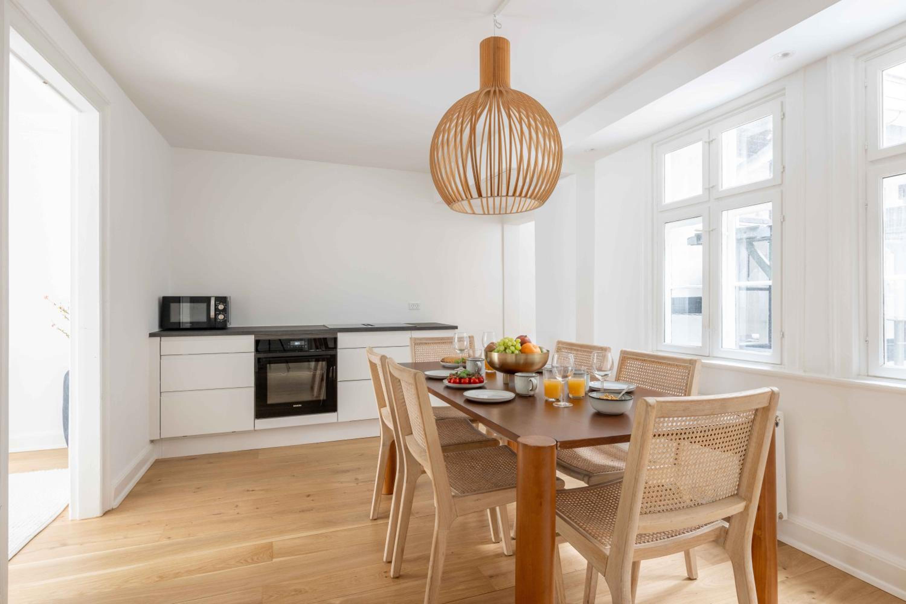 Stylish Apartment on Lively Street in Downtown