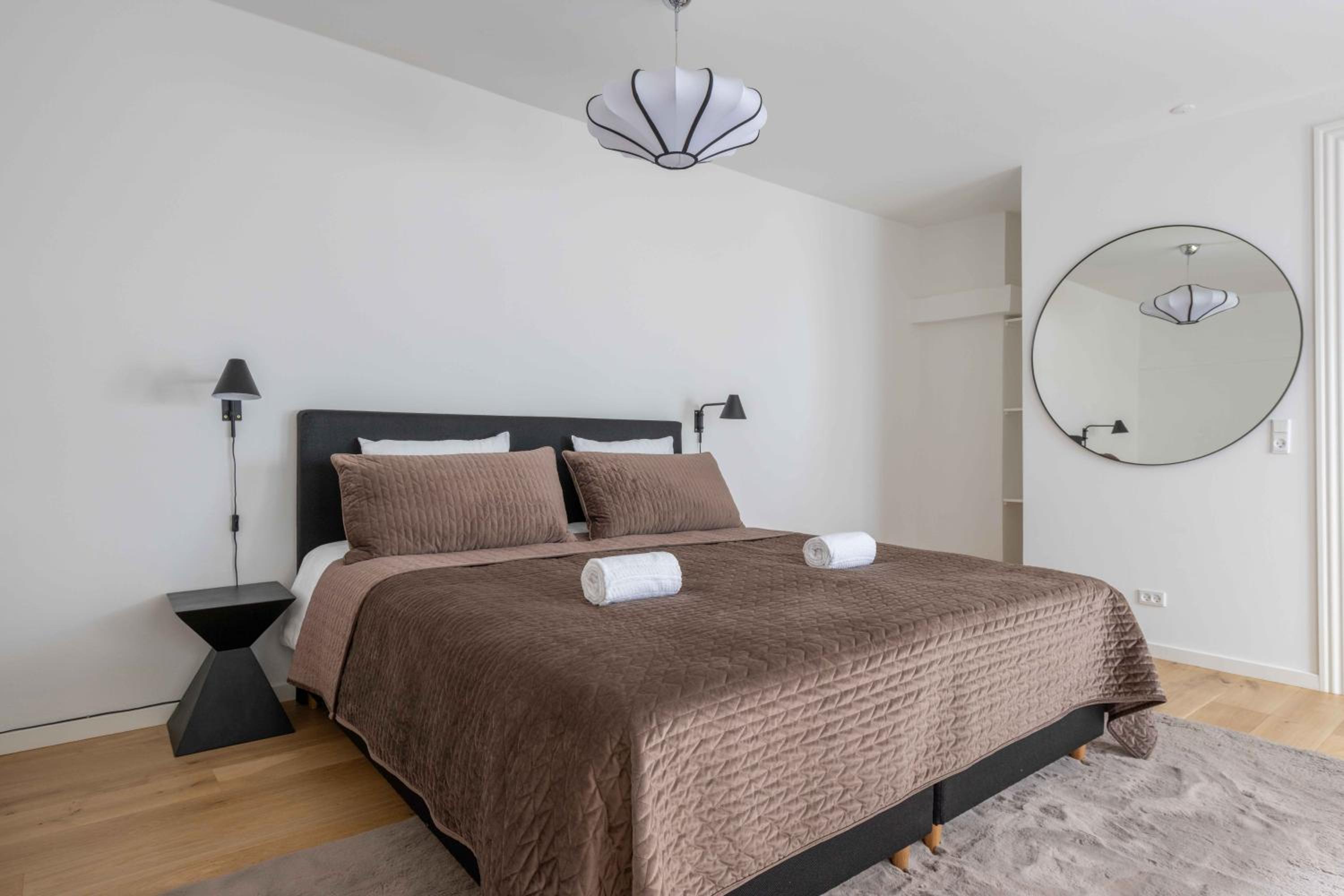 Stylish Apartment on Lively Street in Downtown