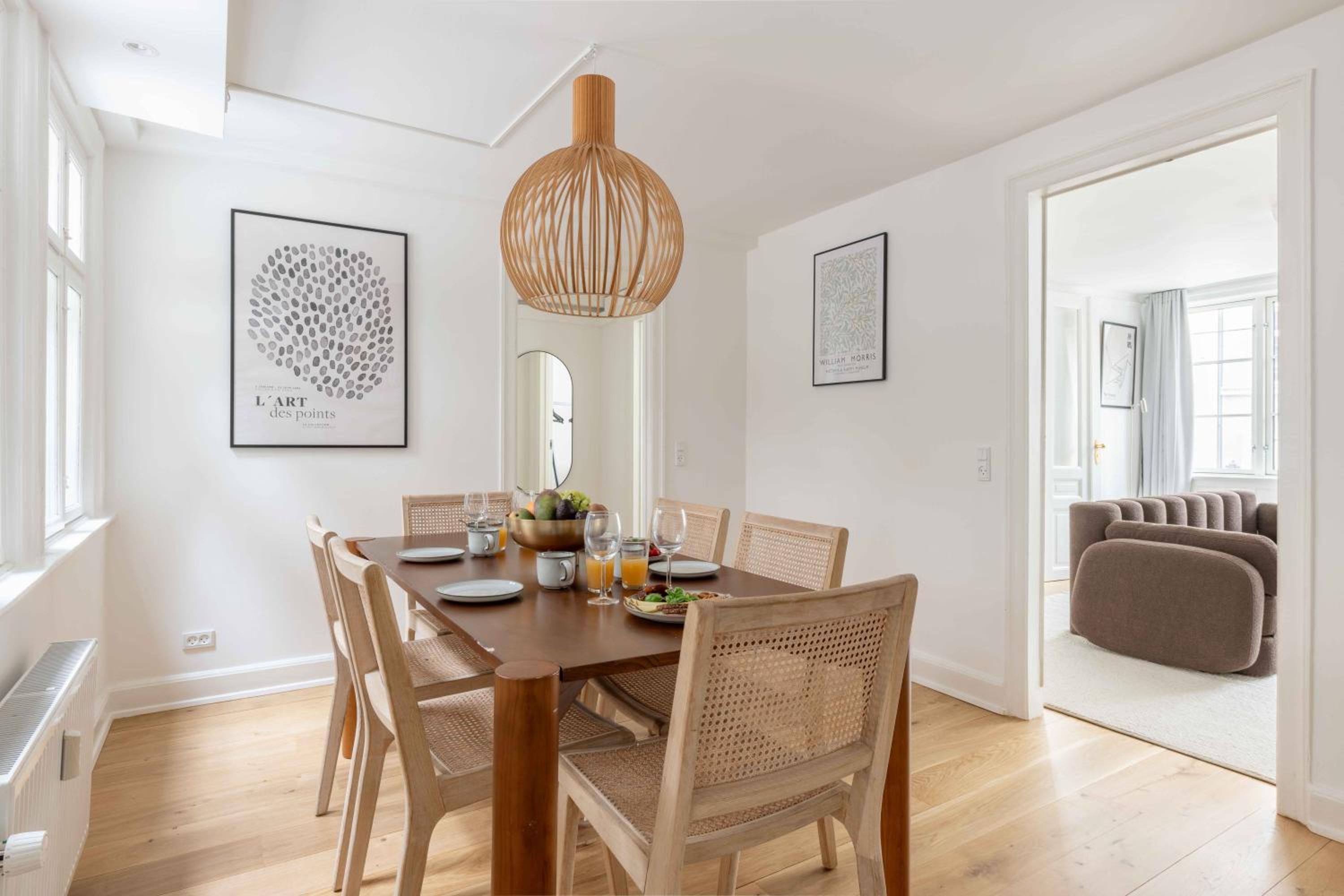 Stylish Apartment on Lively Street in Downtown