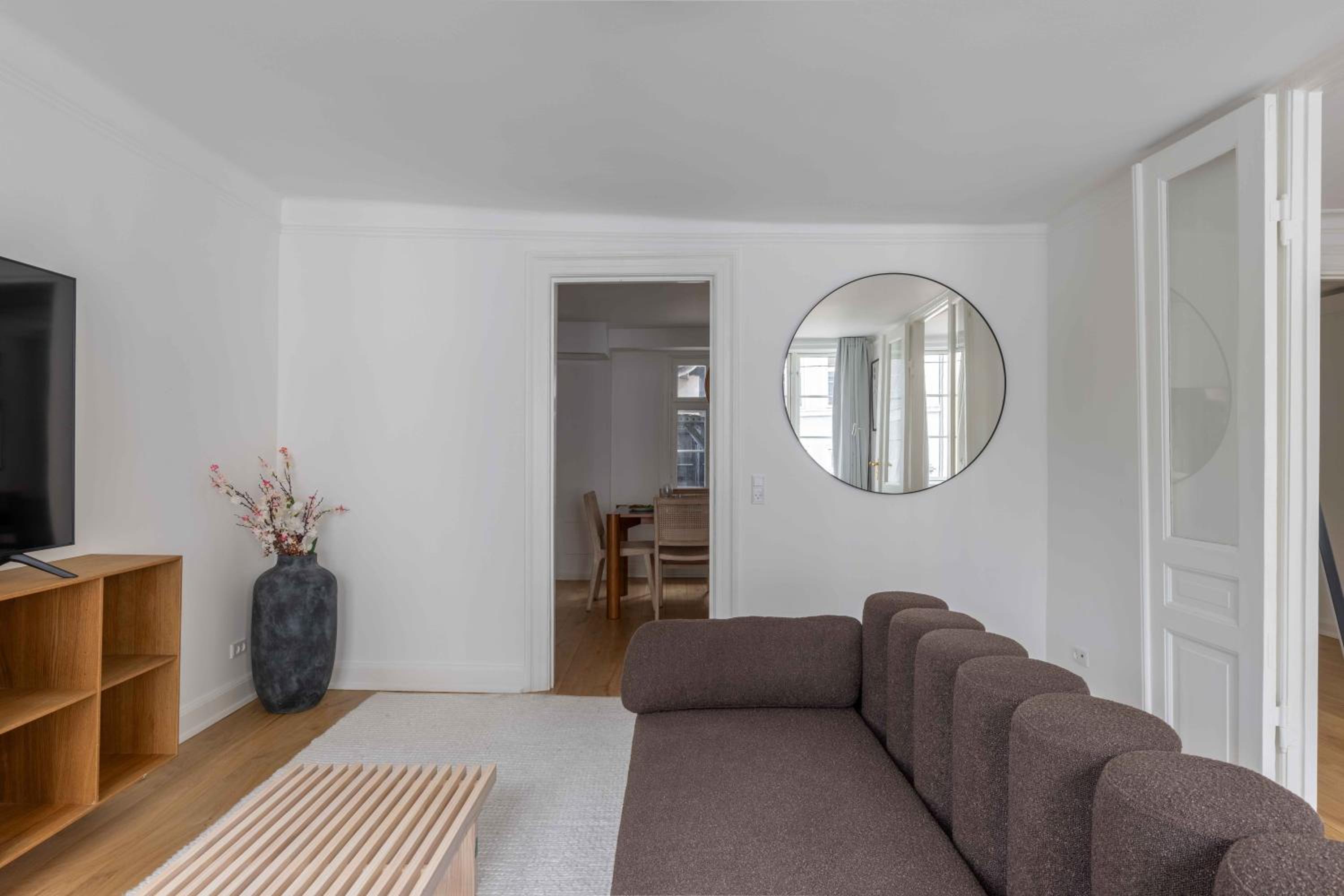 Stylish Apartment on Lively Street in Downtown