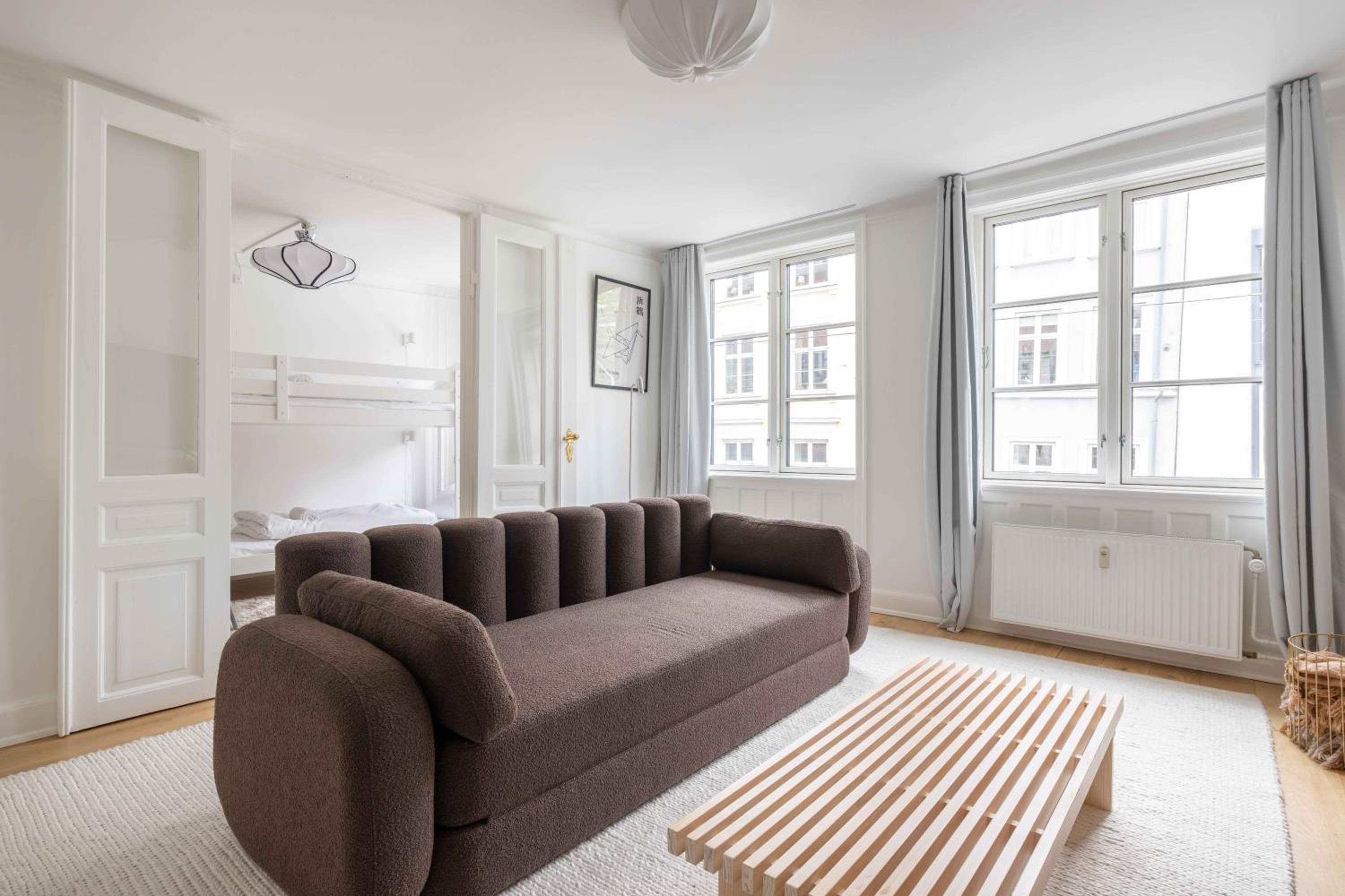 Stylish Apartment on Lively Street in Downtown