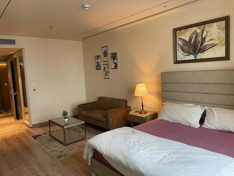 Harry Apartment