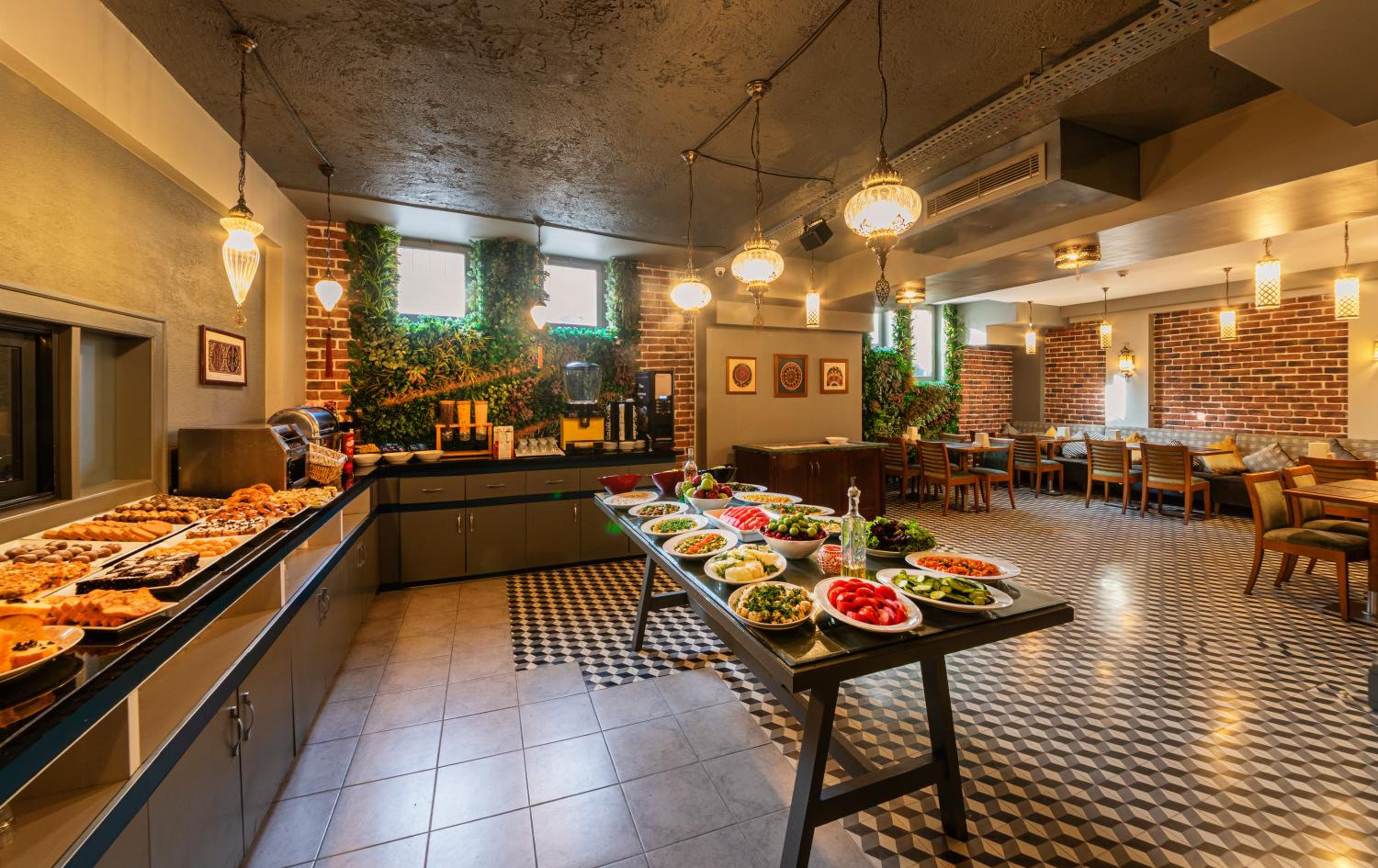 Azade Premier Otel - Image 14