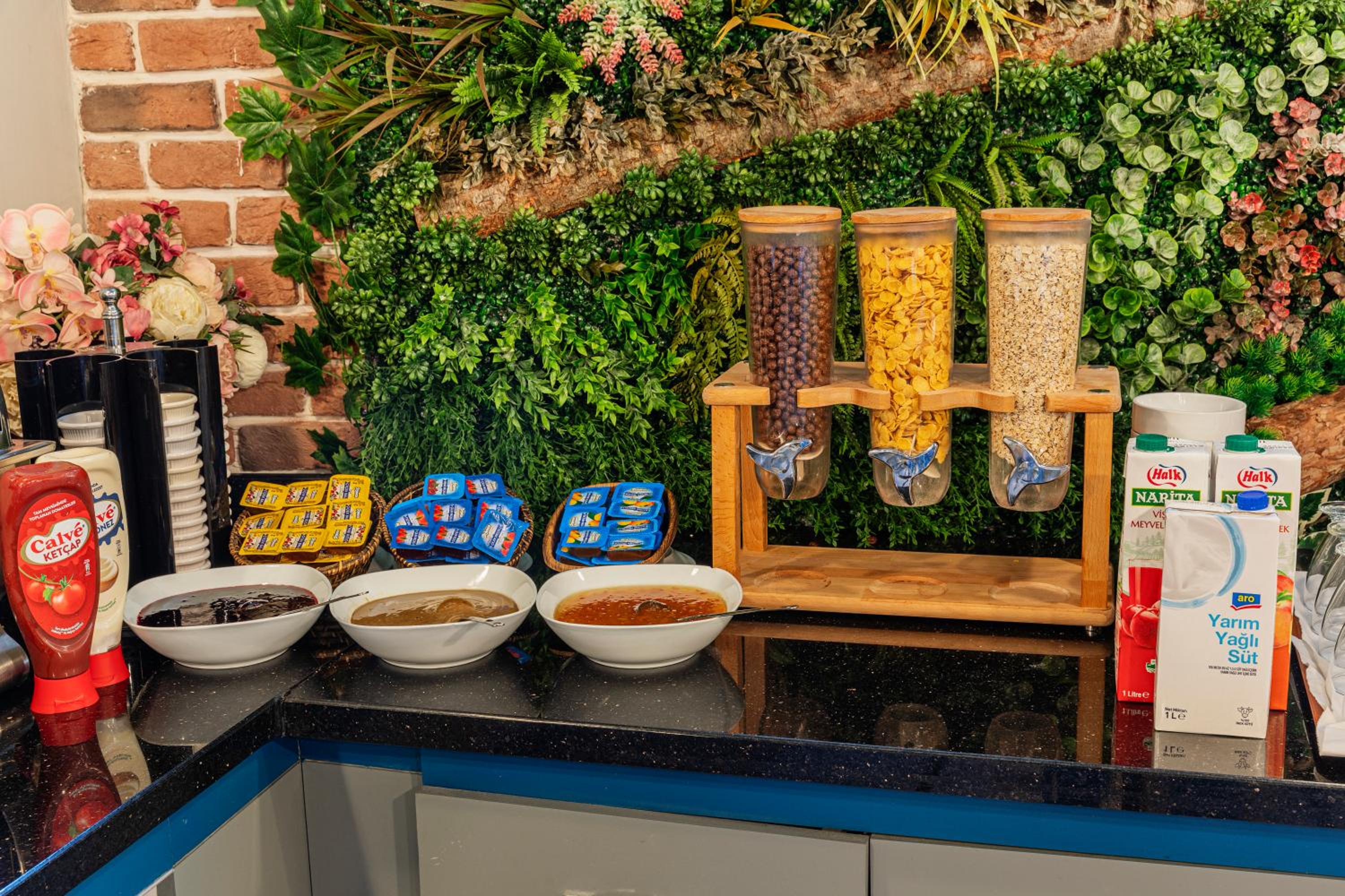 Azade Premier Otel - Image 17