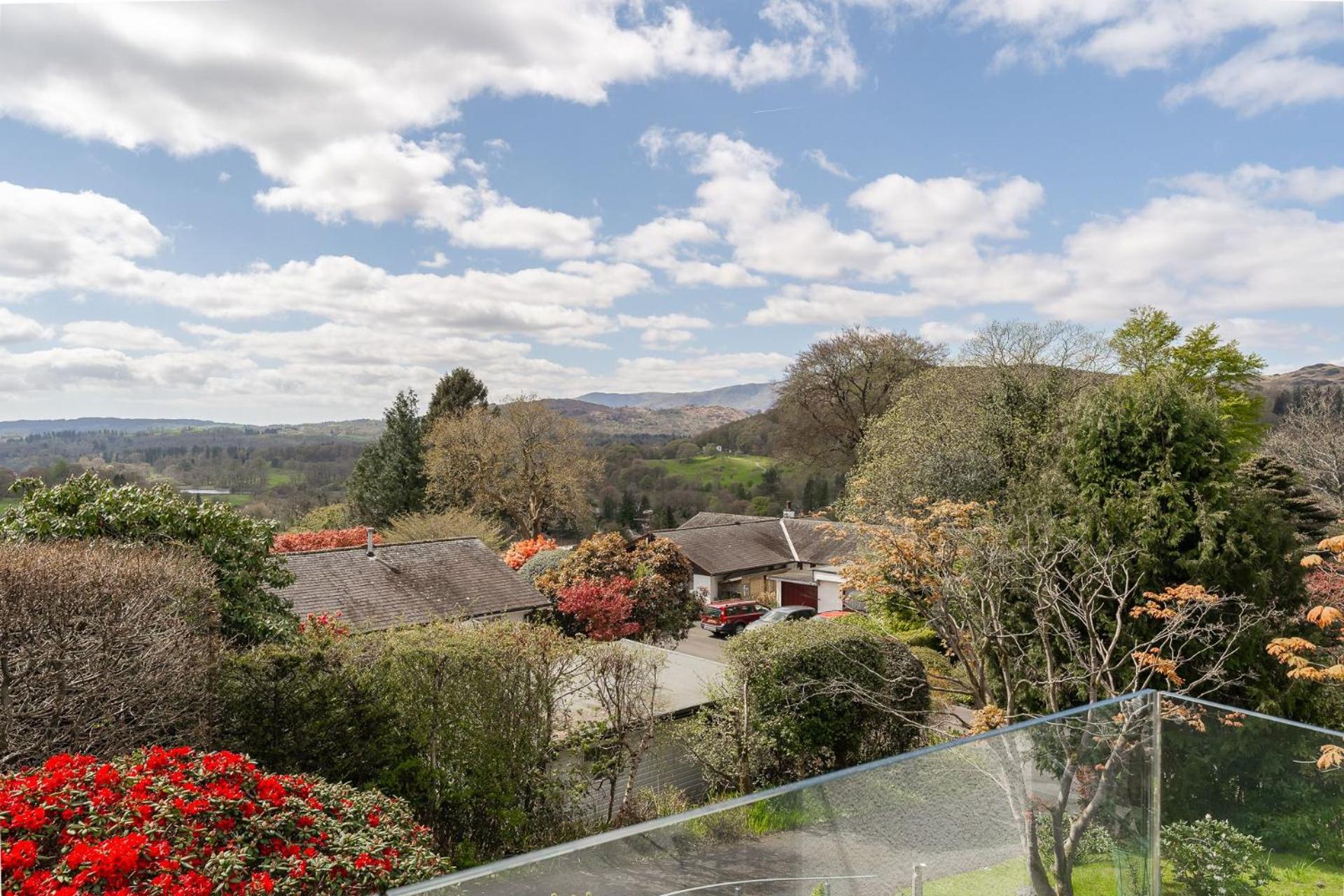 4 Bed in Ambleside oc-lr003 view 5