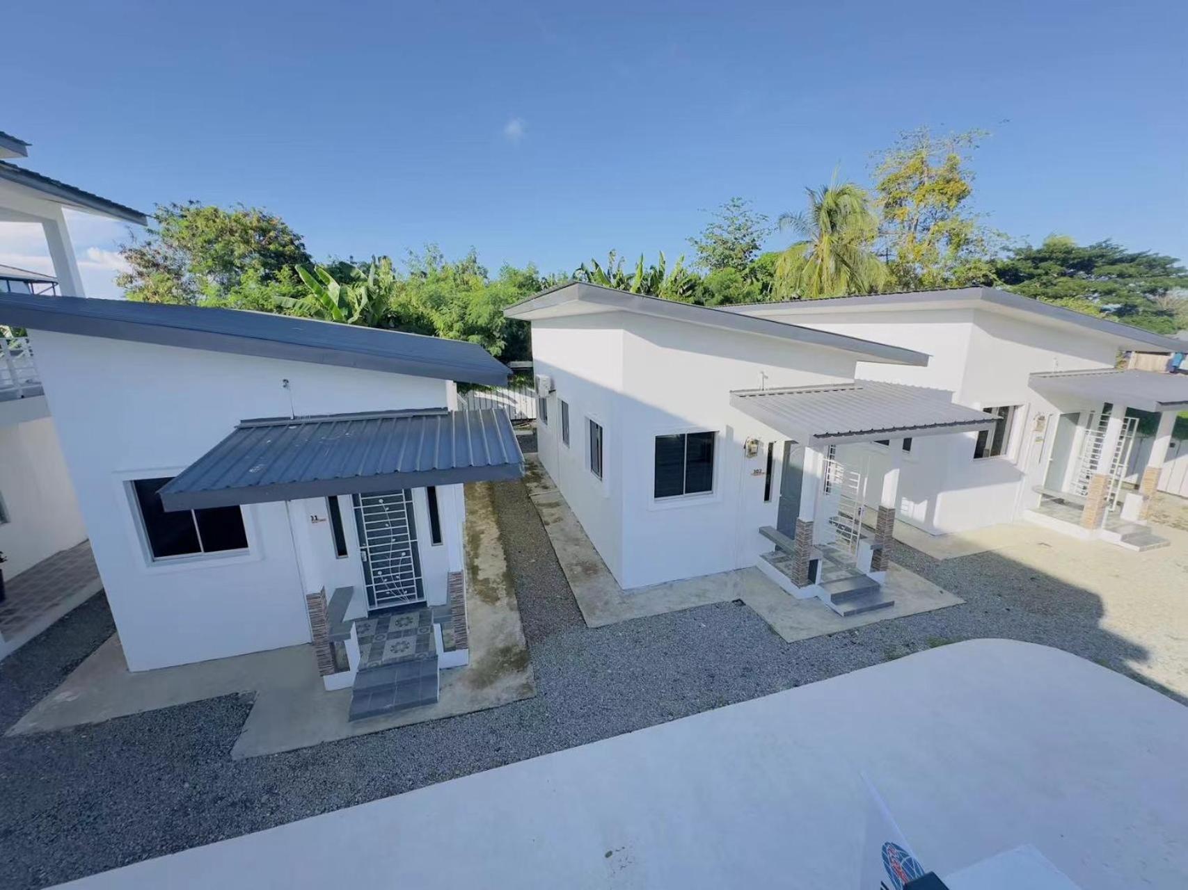AMBERHOUSE 2 photo 7