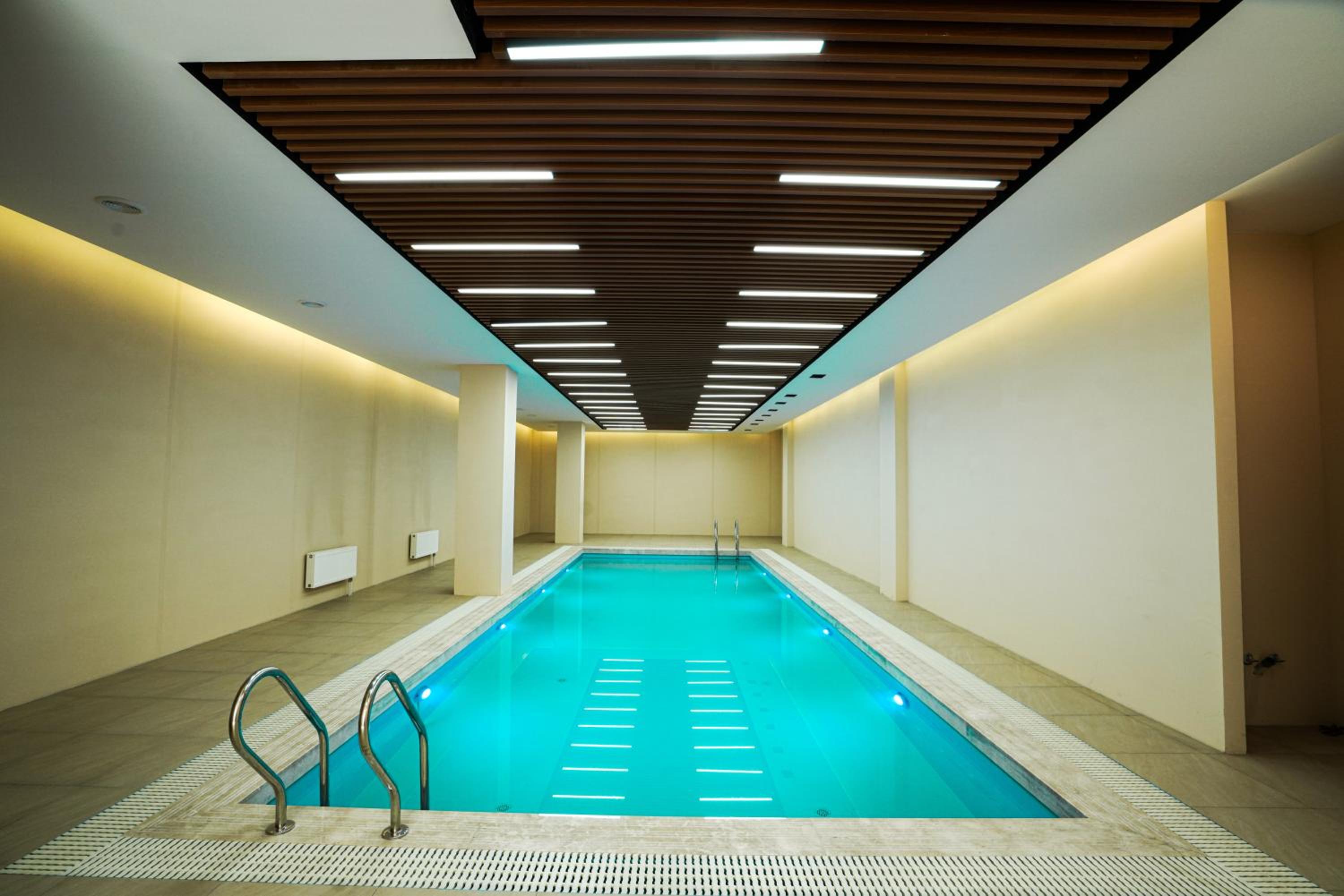 May Seven Hotel and Suites