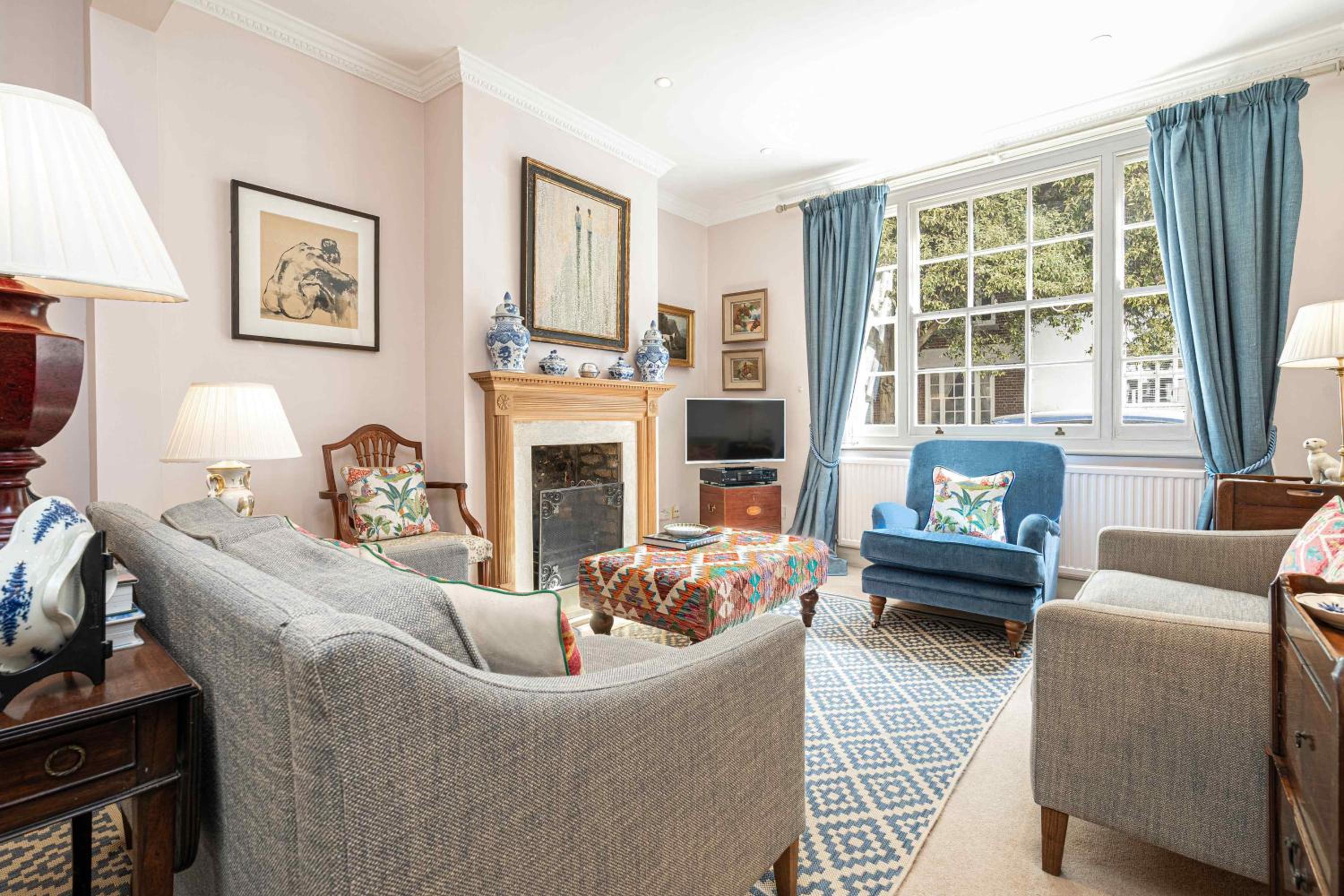 JOIVY Stylish 3BR house with patio, short walk to Regents Park & Harley Street — London