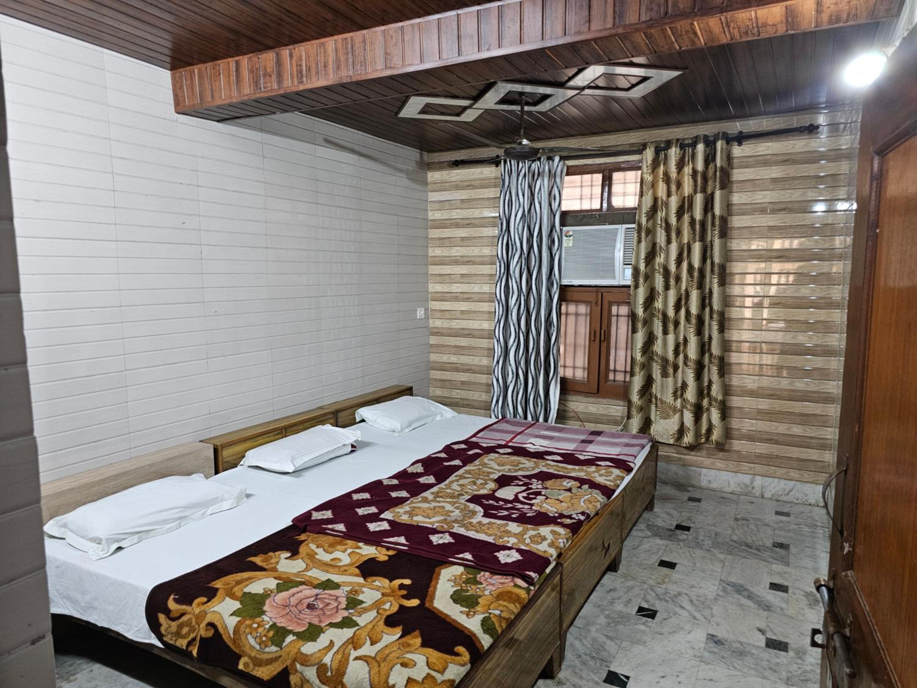 SUBHADRA GUEST HOUSE