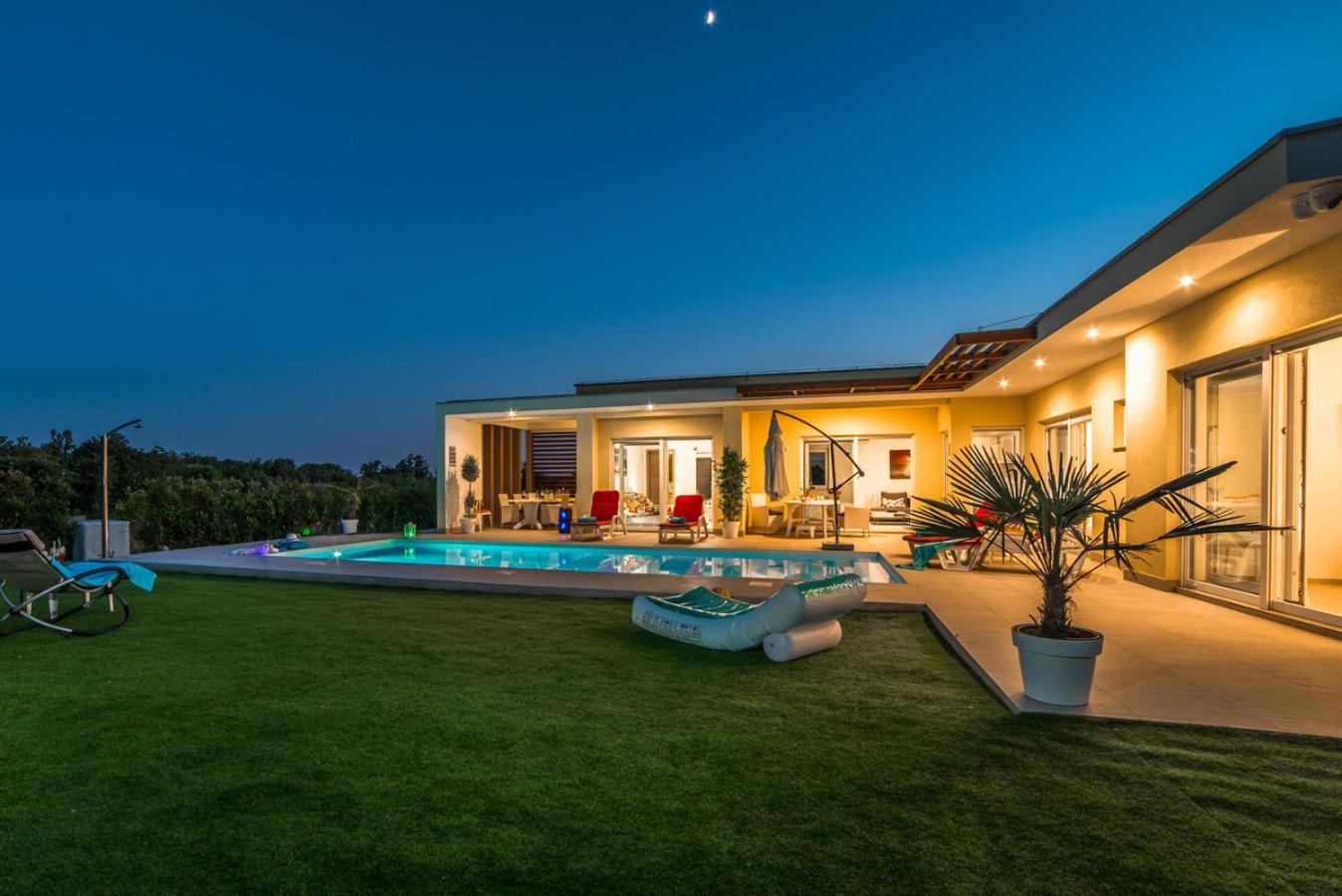 Villa Vita in Central Istria - Ground Floor Villa for 6 People with Heated Pool view 3