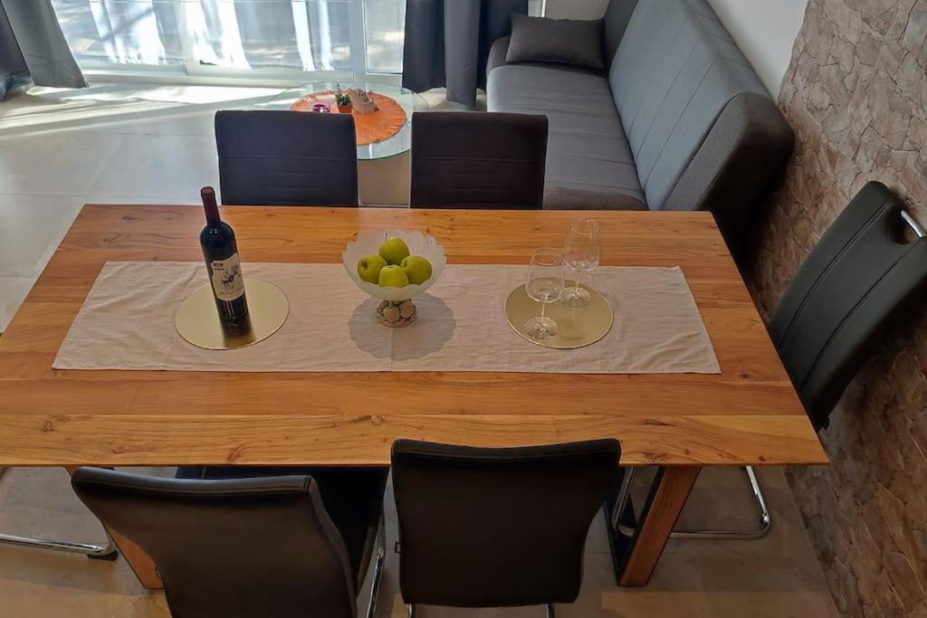 Apartment Lozina with Terrace