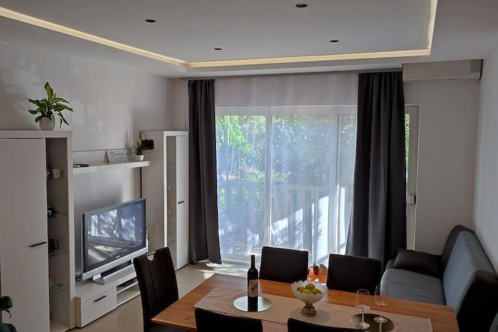 Apartment Lozina with Terrace
