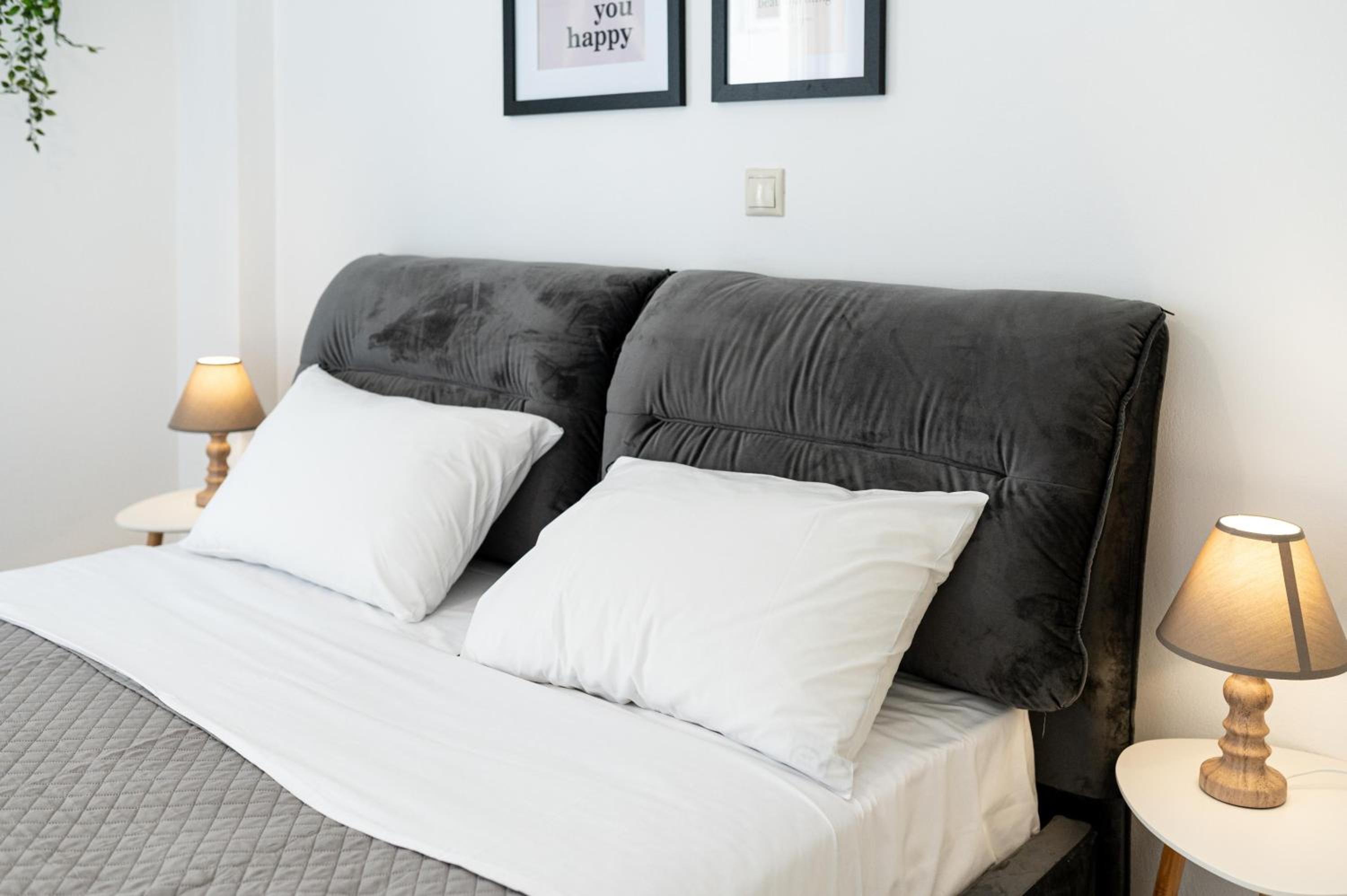 Niman Beachside Apartments