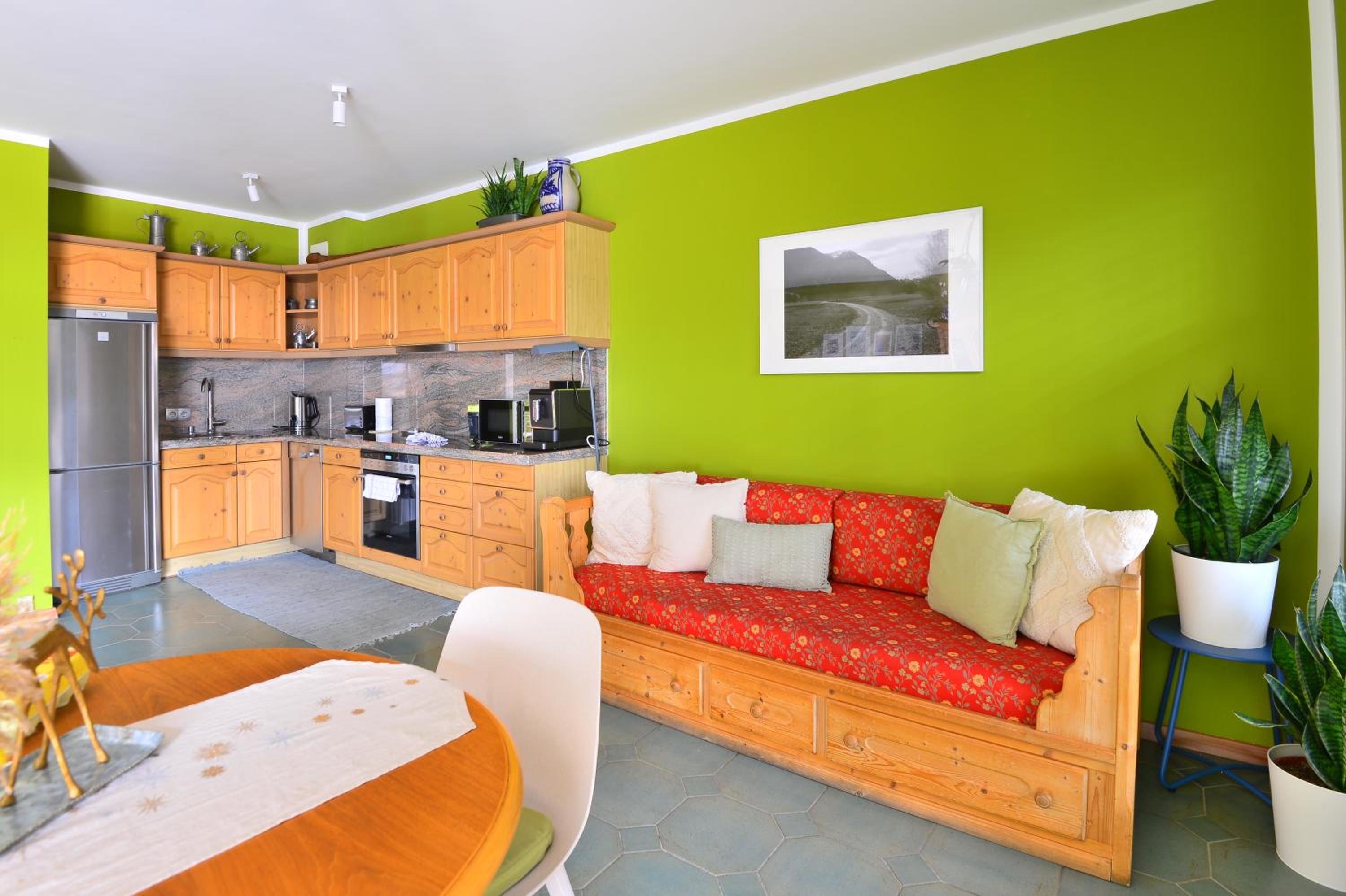 Kandinsky Apartment