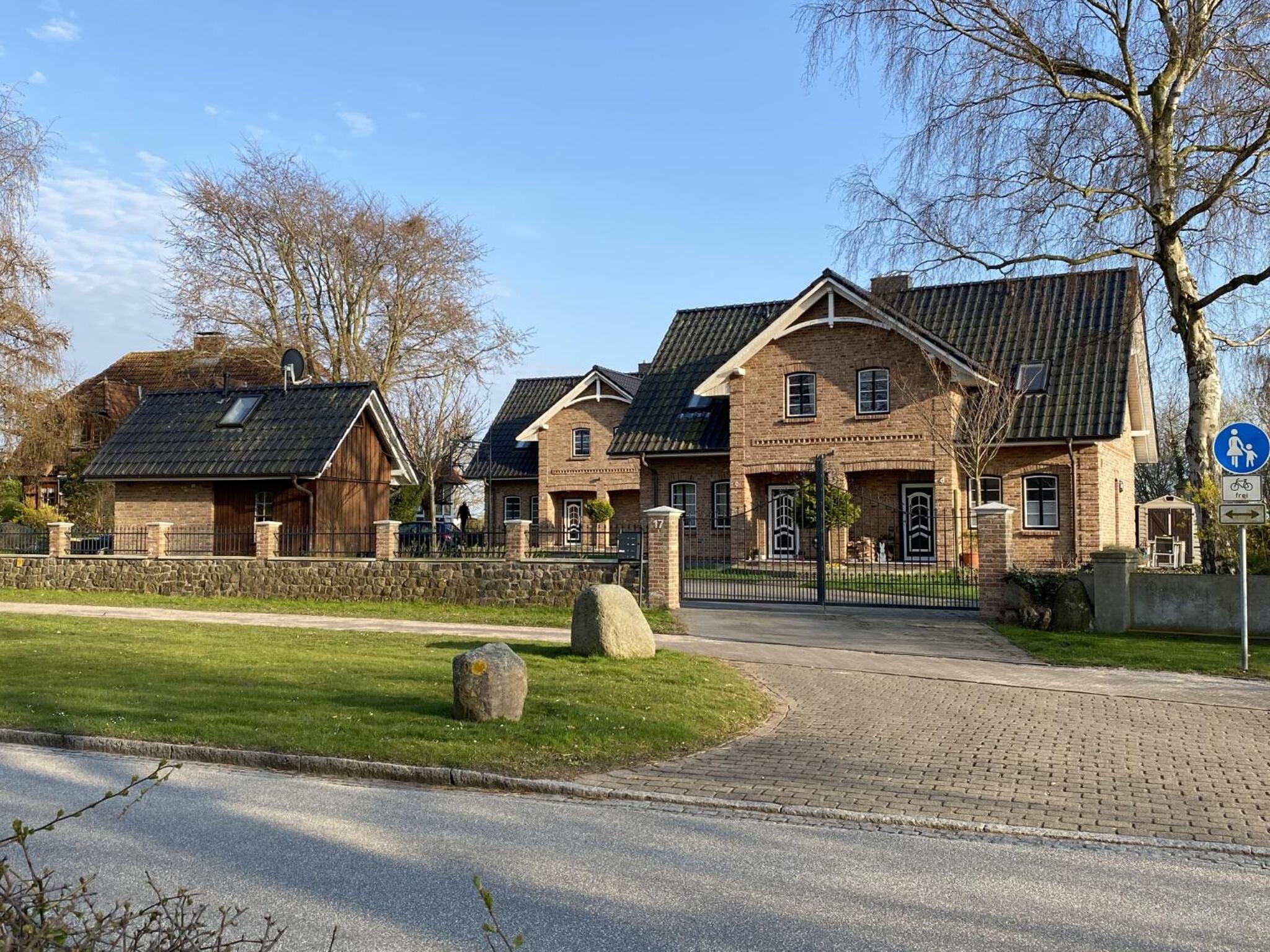 Haus Am Dorfteich A E-Laden möglich