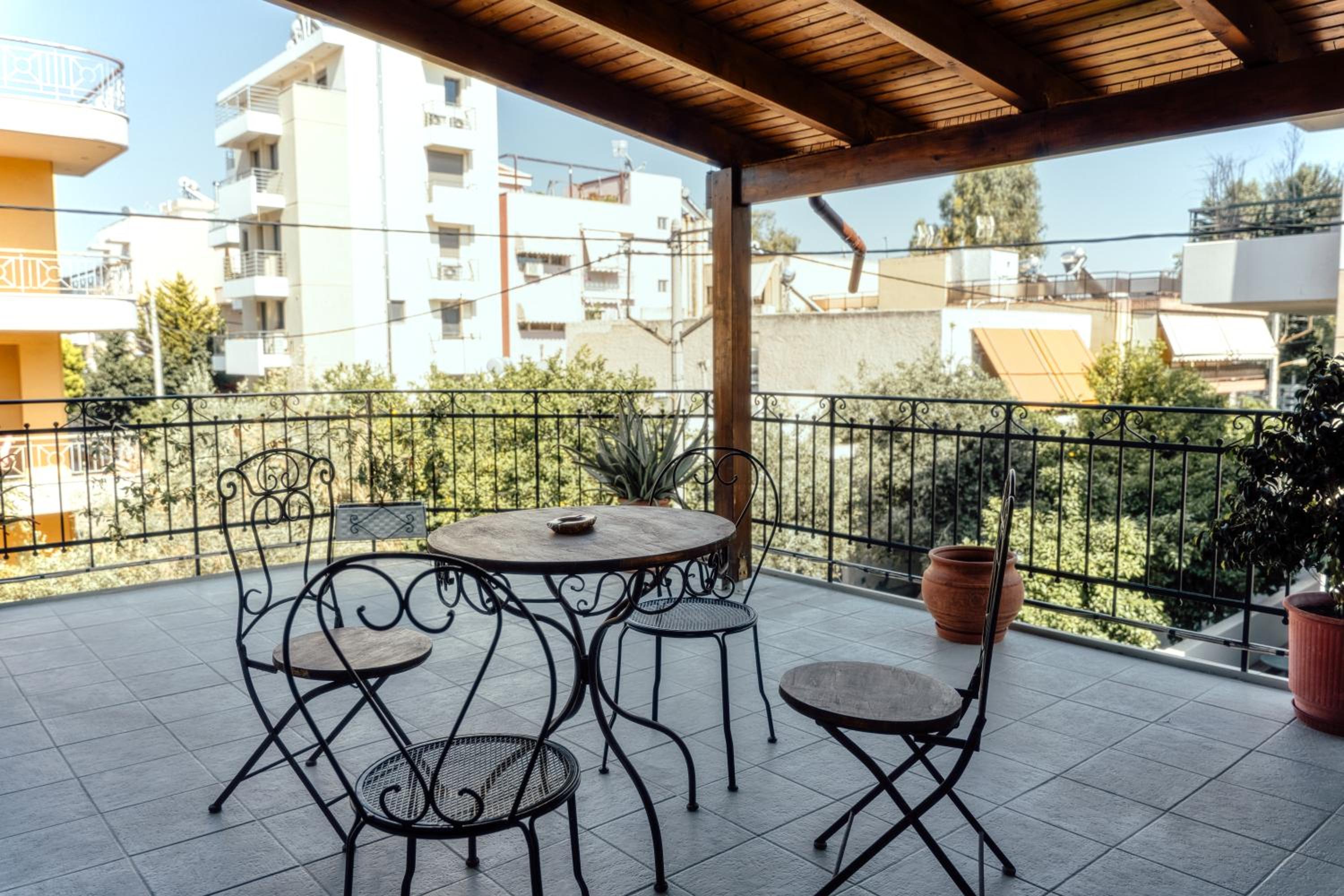 Alexandros suite